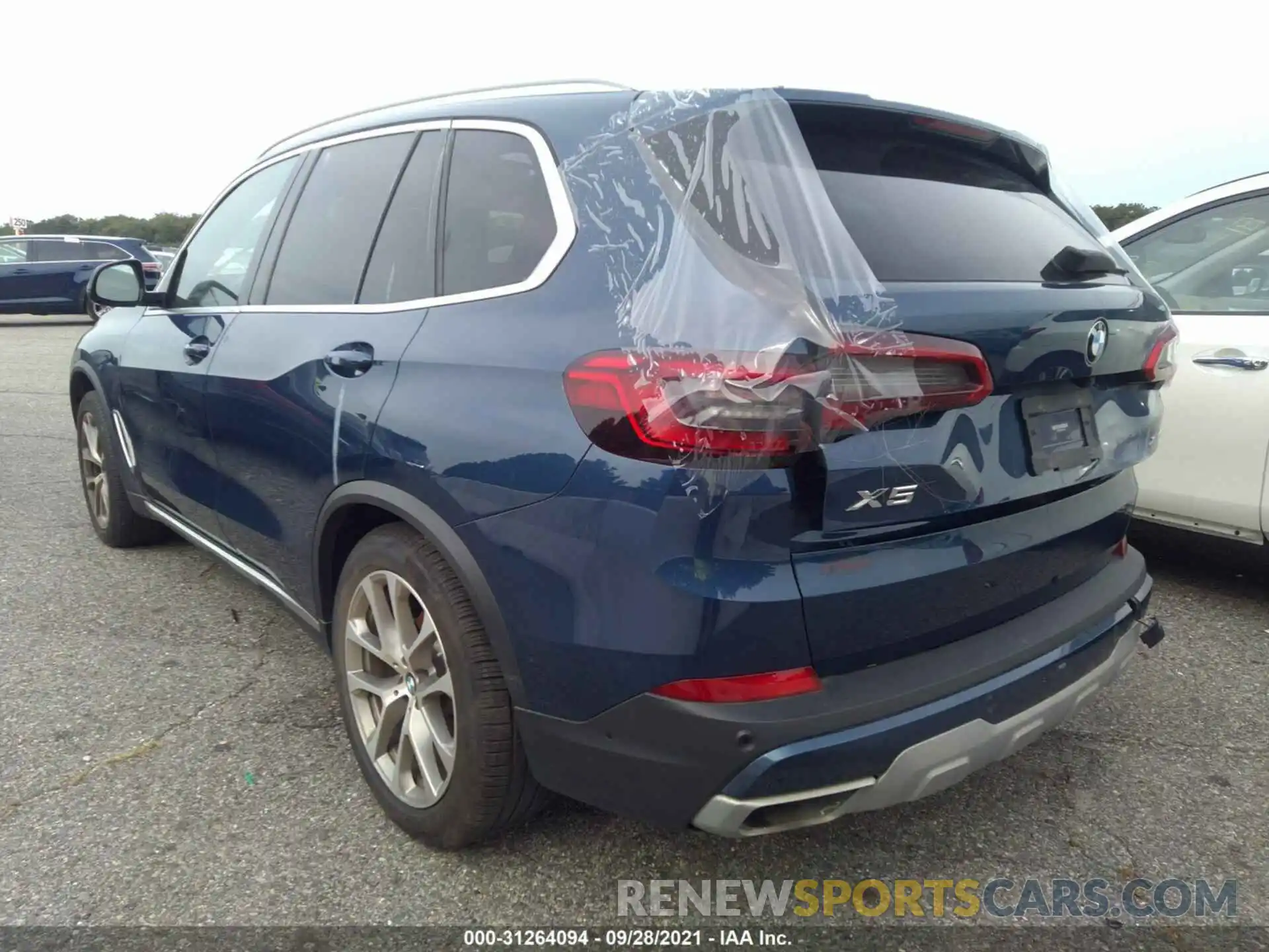 3 Photograph of a damaged car 5UXCR6C50KLL37684 BMW X5 2019