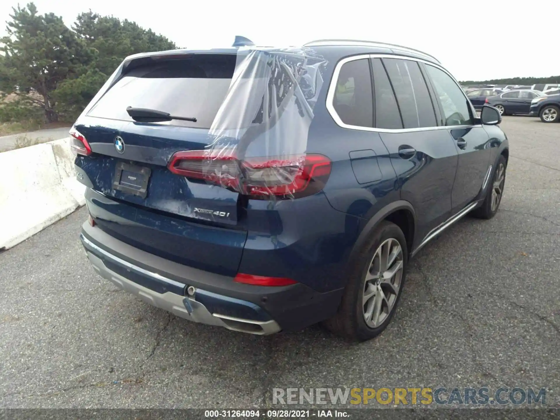 4 Photograph of a damaged car 5UXCR6C50KLL37684 BMW X5 2019