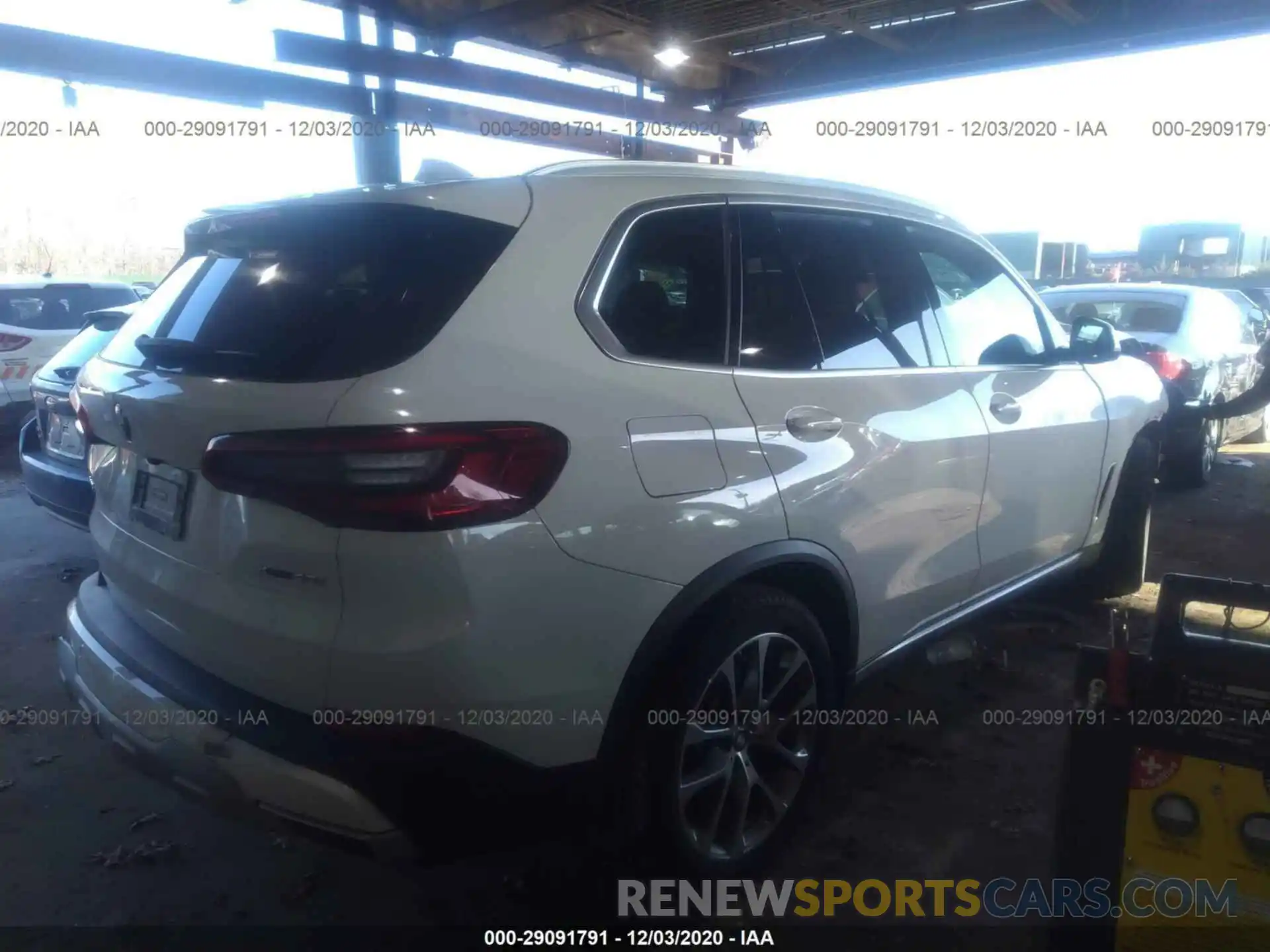 4 Photograph of a damaged car 5UXCR6C50KLL53285 BMW X5 2019