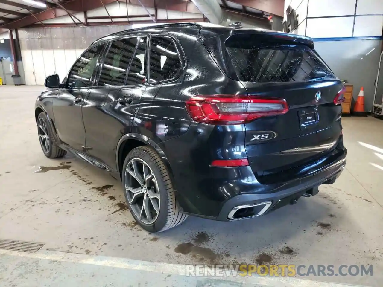 3 Photograph of a damaged car 5UXCR6C51KLK79715 BMW X5 2019