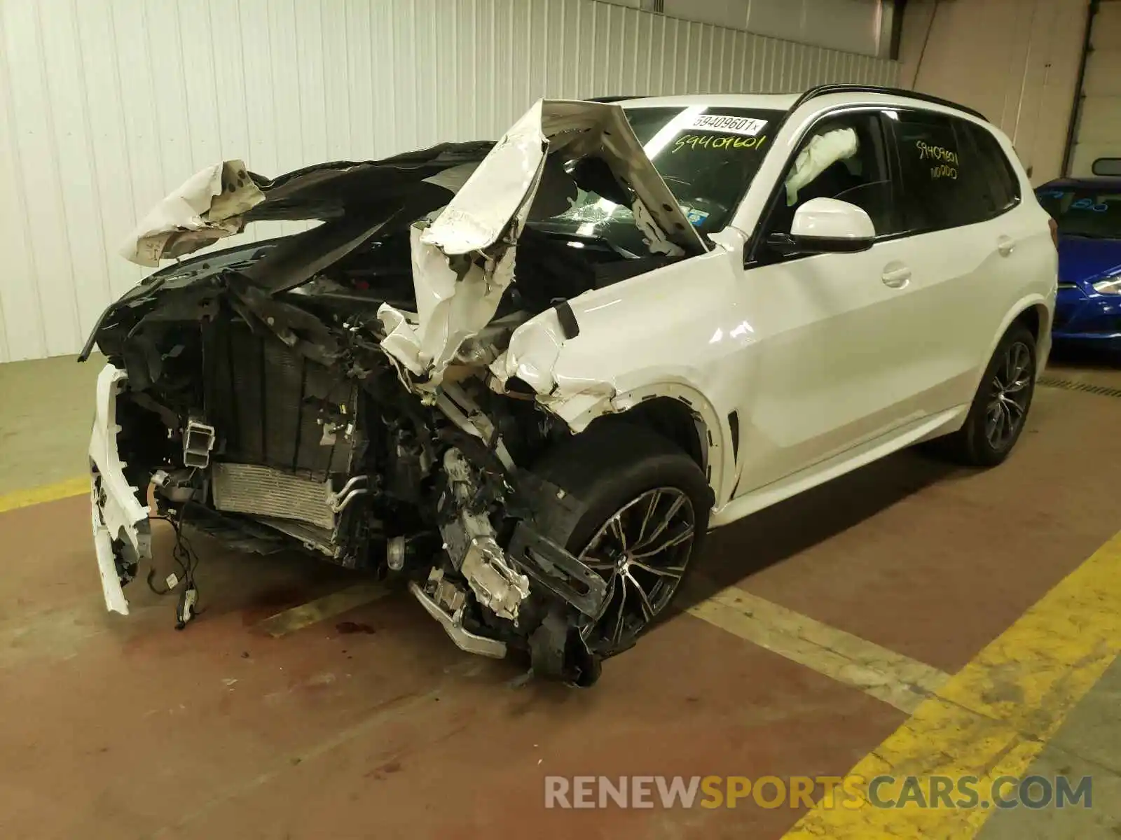 2 Photograph of a damaged car 5UXCR6C51KLK84803 BMW X5 2019