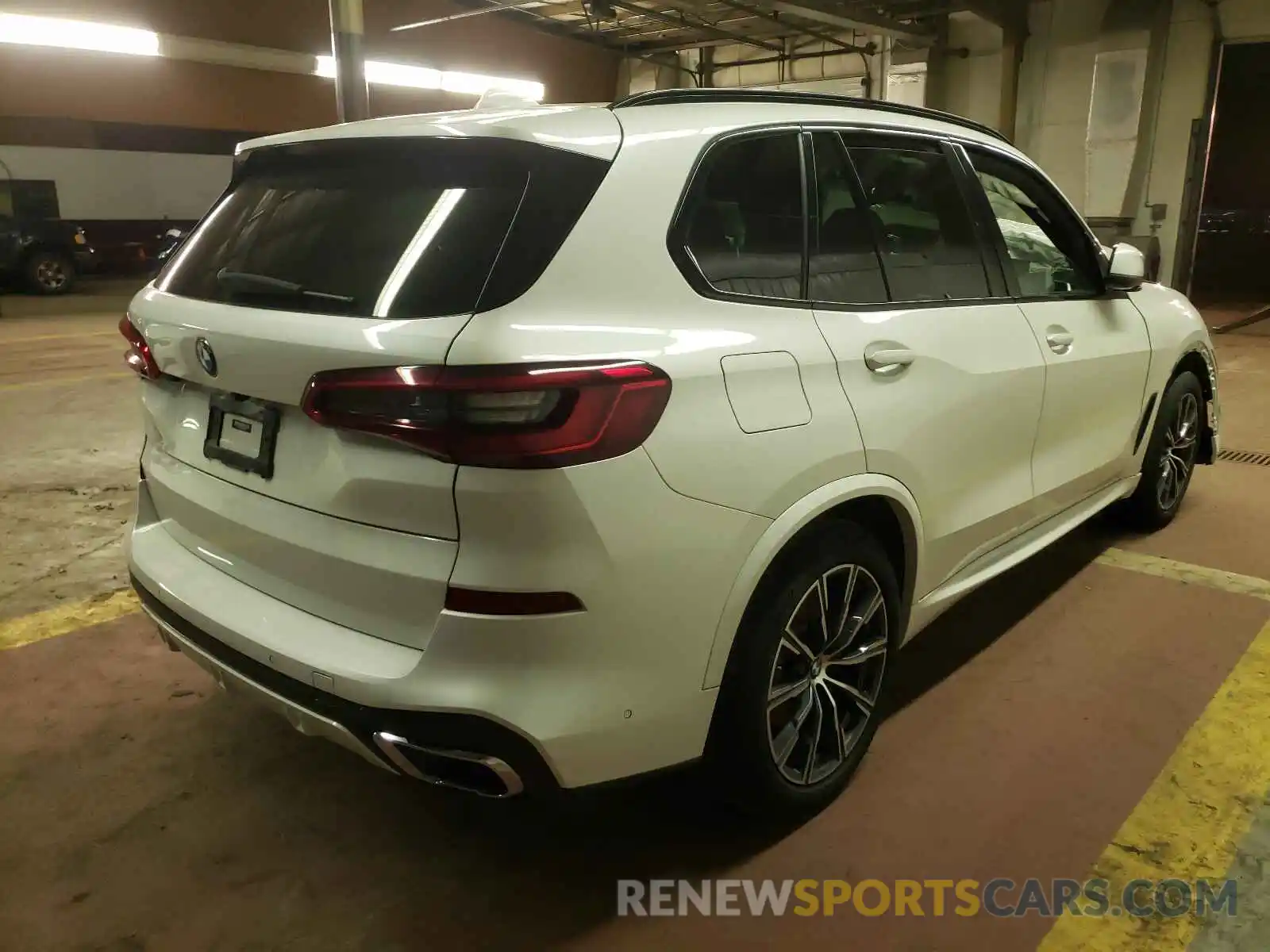 4 Photograph of a damaged car 5UXCR6C51KLK84803 BMW X5 2019