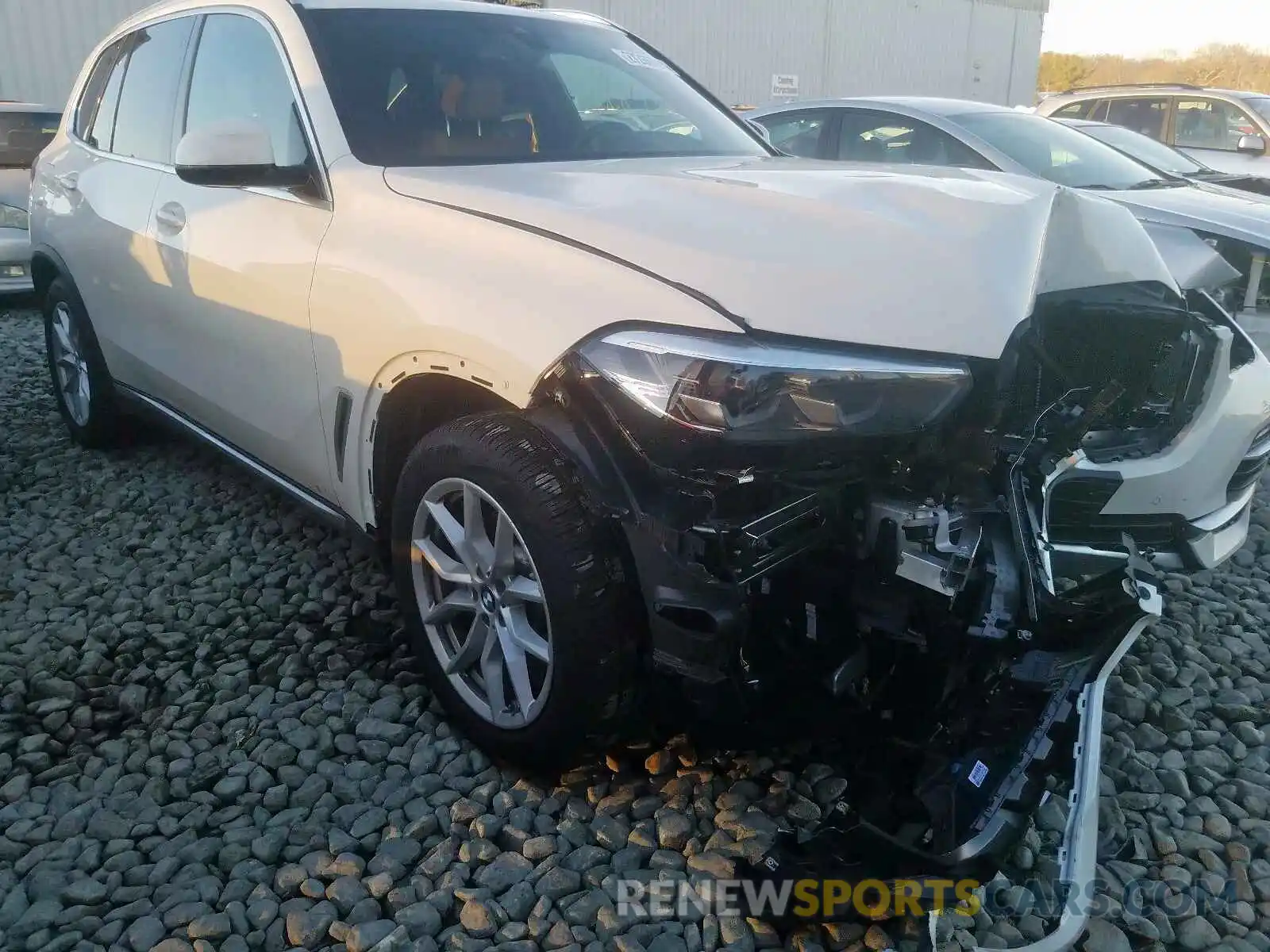 1 Photograph of a damaged car 5UXCR6C51KLK89953 BMW X5 2019