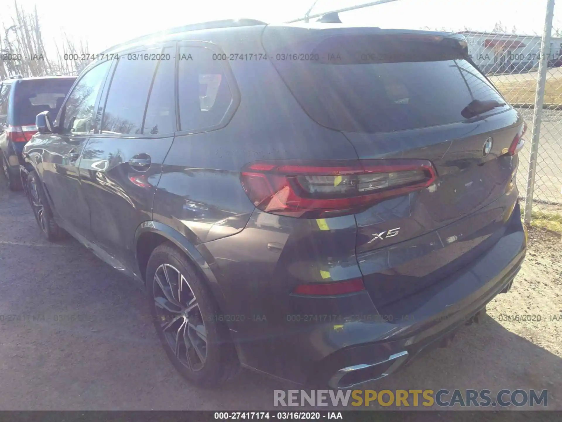 3 Photograph of a damaged car 5UXCR6C51KLK99883 BMW X5 2019