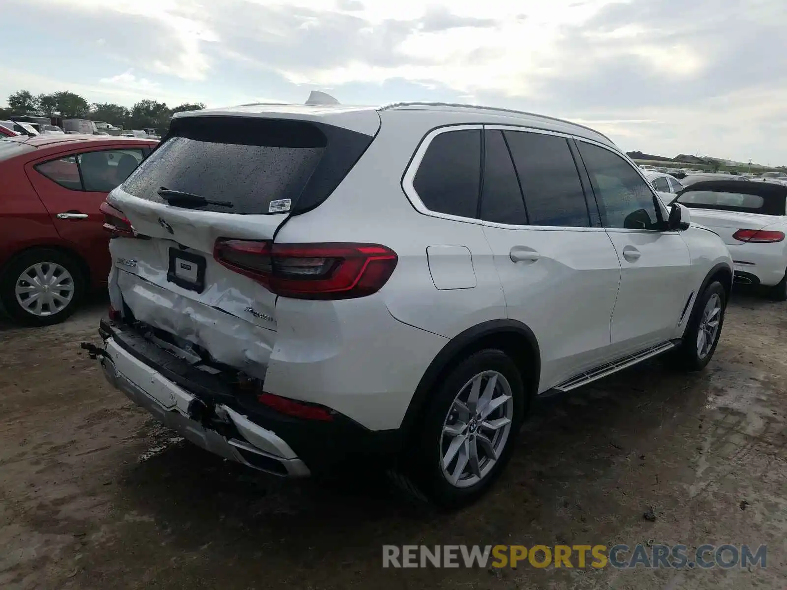 4 Photograph of a damaged car 5UXCR6C51KLL02684 BMW X5 2019