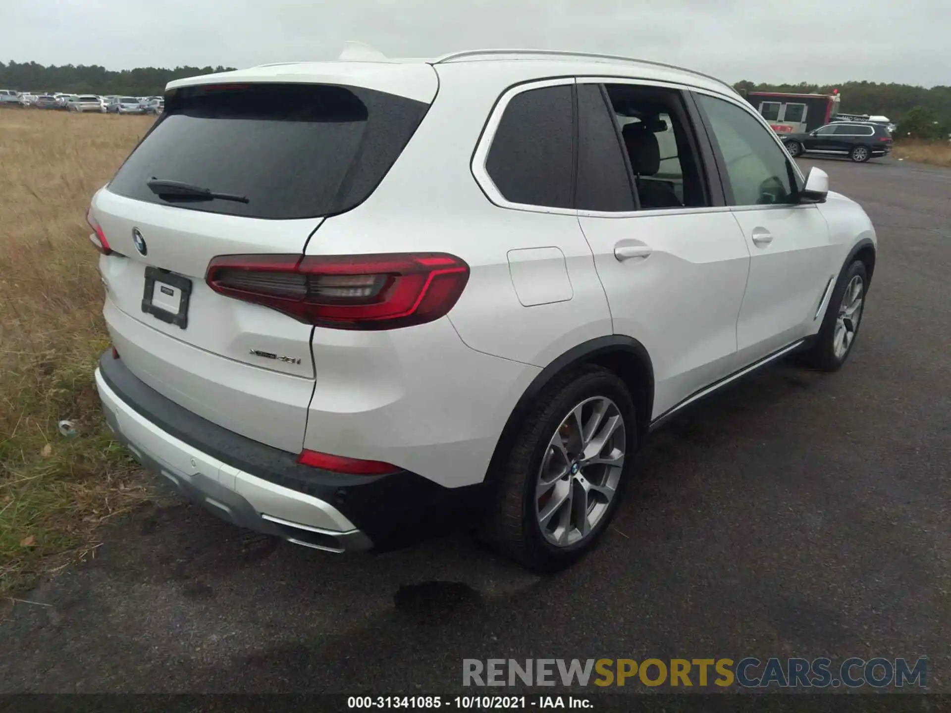 4 Photograph of a damaged car 5UXCR6C51KLL03107 BMW X5 2019