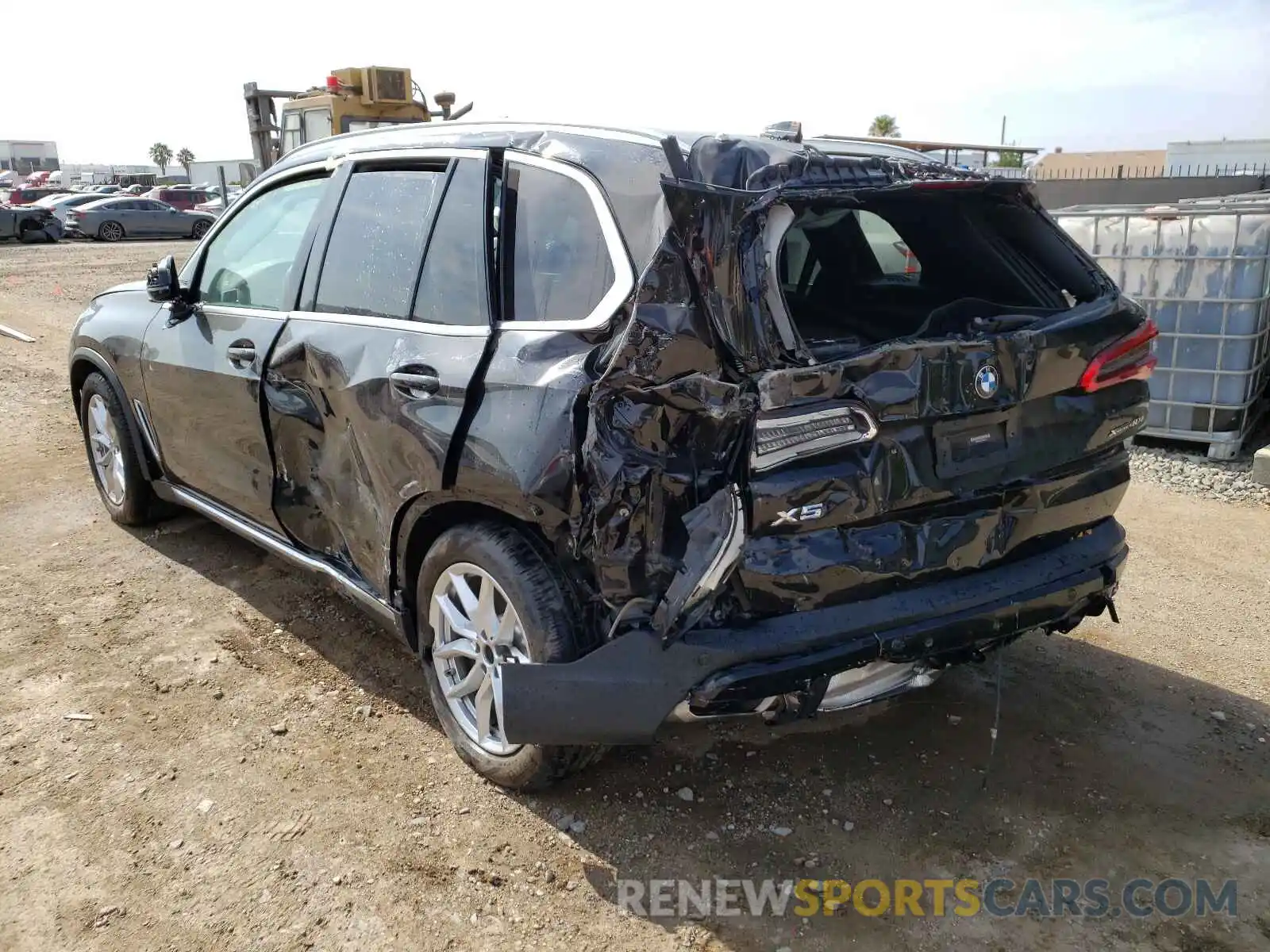 3 Photograph of a damaged car 5UXCR6C51KLL08145 BMW X5 2019