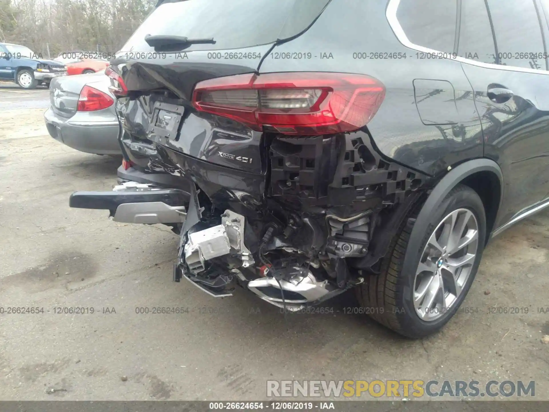 6 Photograph of a damaged car 5UXCR6C51KLL11451 BMW X5 2019