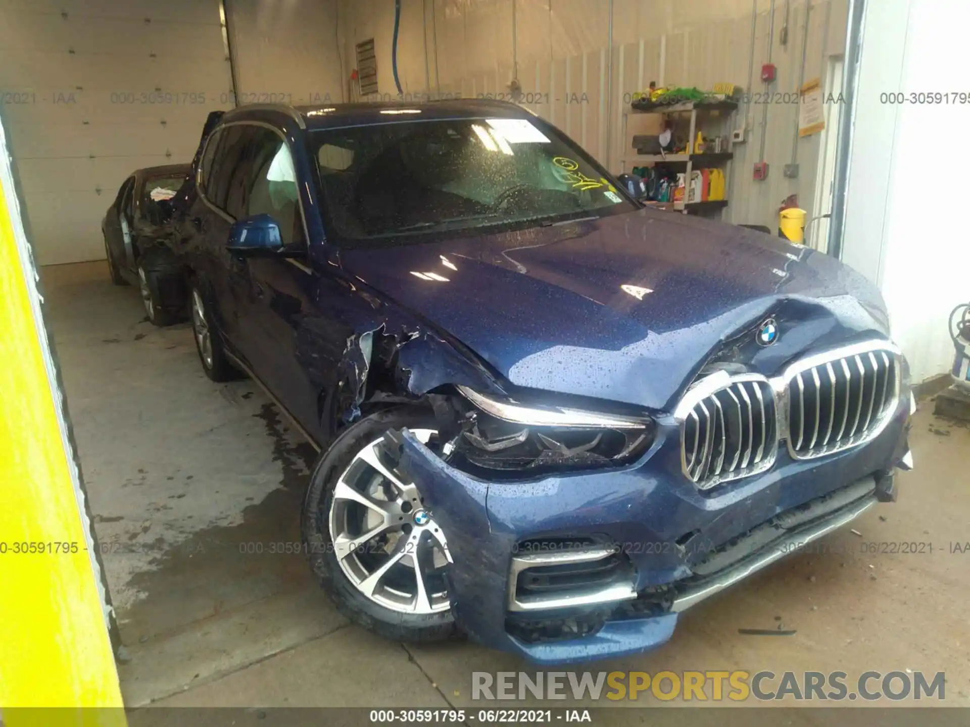 1 Photograph of a damaged car 5UXCR6C51KLL12275 BMW X5 2019