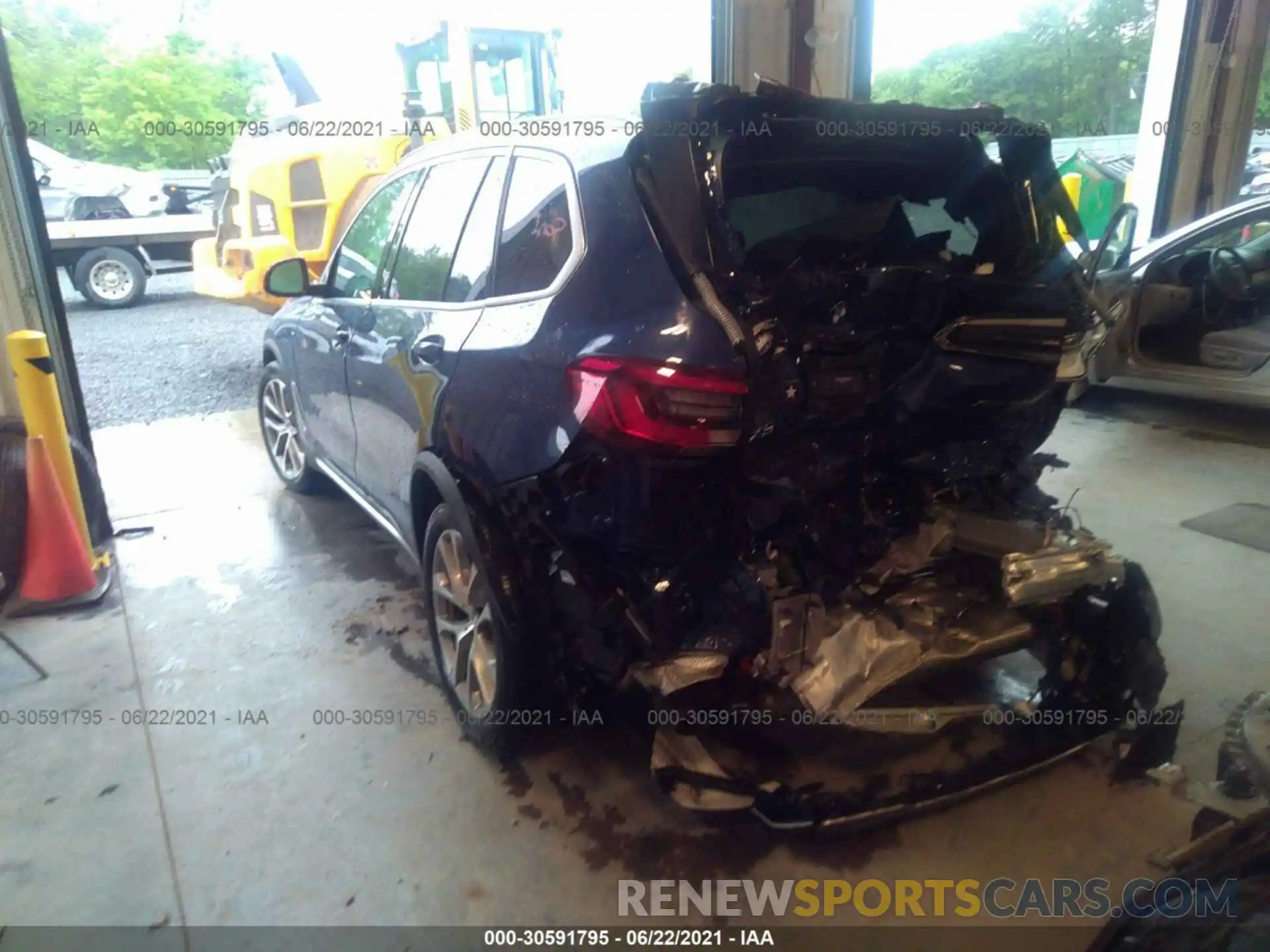 3 Photograph of a damaged car 5UXCR6C51KLL12275 BMW X5 2019