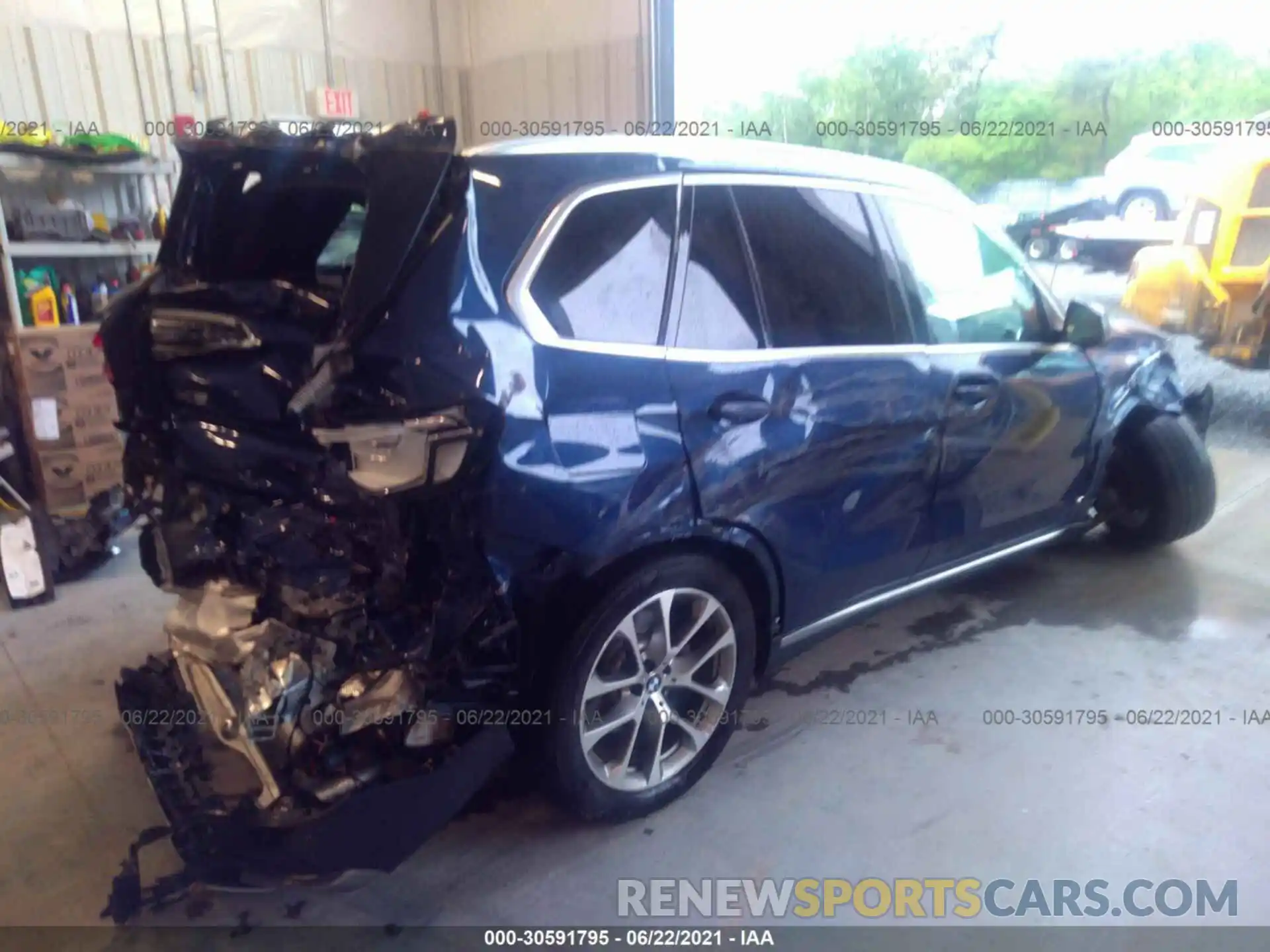 4 Photograph of a damaged car 5UXCR6C51KLL12275 BMW X5 2019