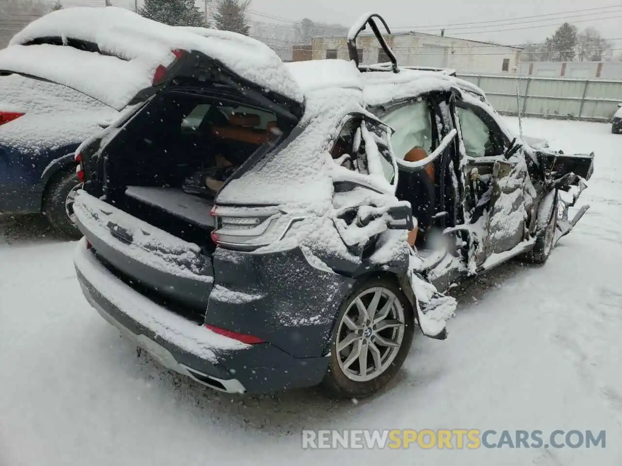 4 Photograph of a damaged car 5UXCR6C51KLL14253 BMW X5 2019