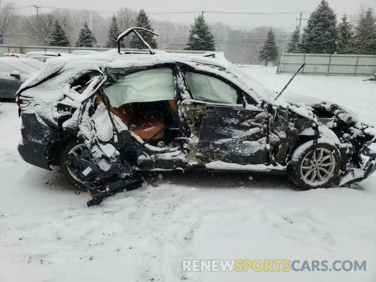 9 Photograph of a damaged car 5UXCR6C51KLL14253 BMW X5 2019