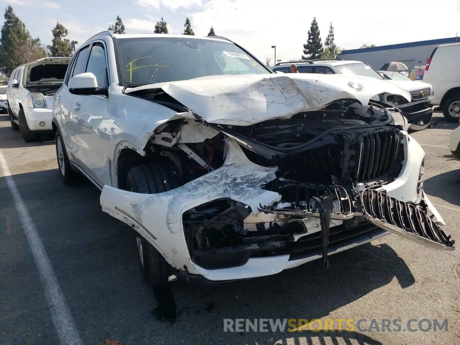 1 Photograph of a damaged car 5UXCR6C51KLL38519 BMW X5 2019