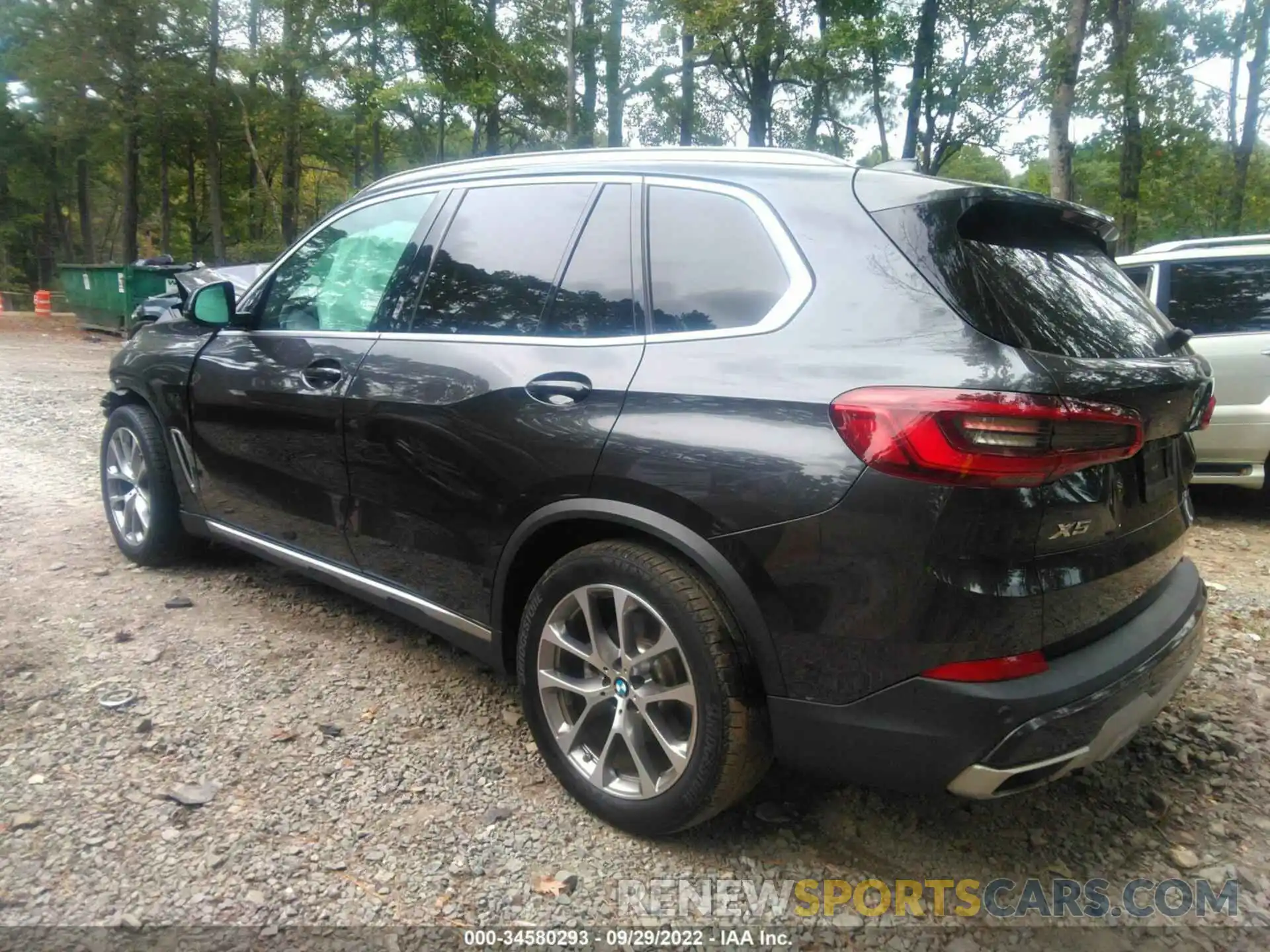 3 Photograph of a damaged car 5UXCR6C51KLL39122 BMW X5 2019