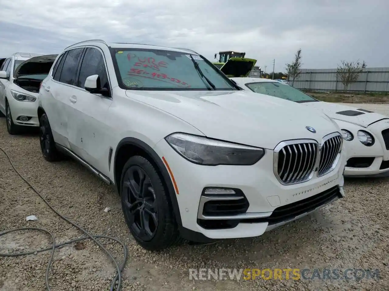 1 Фотография поврежденного автомобиля 5UXCR6C51KLL39184 BMW X5 2019