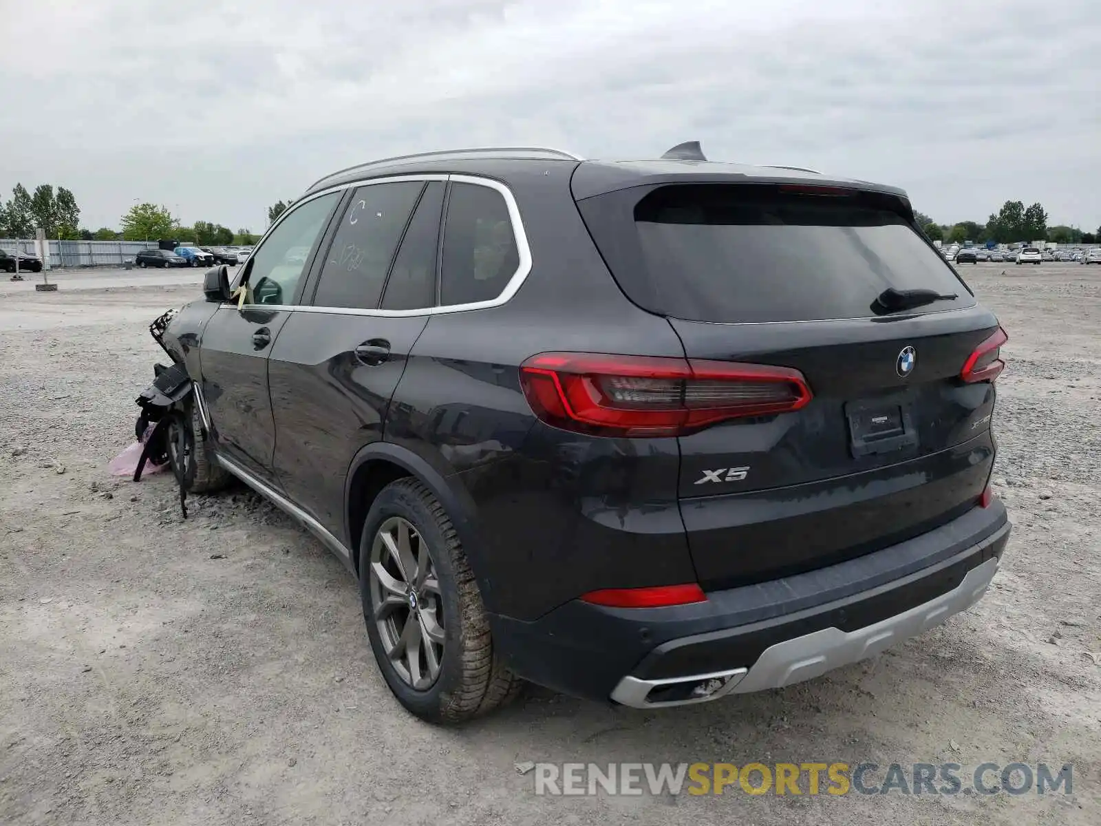 3 Photograph of a damaged car 5UXCR6C51KLL39895 BMW X5 2019