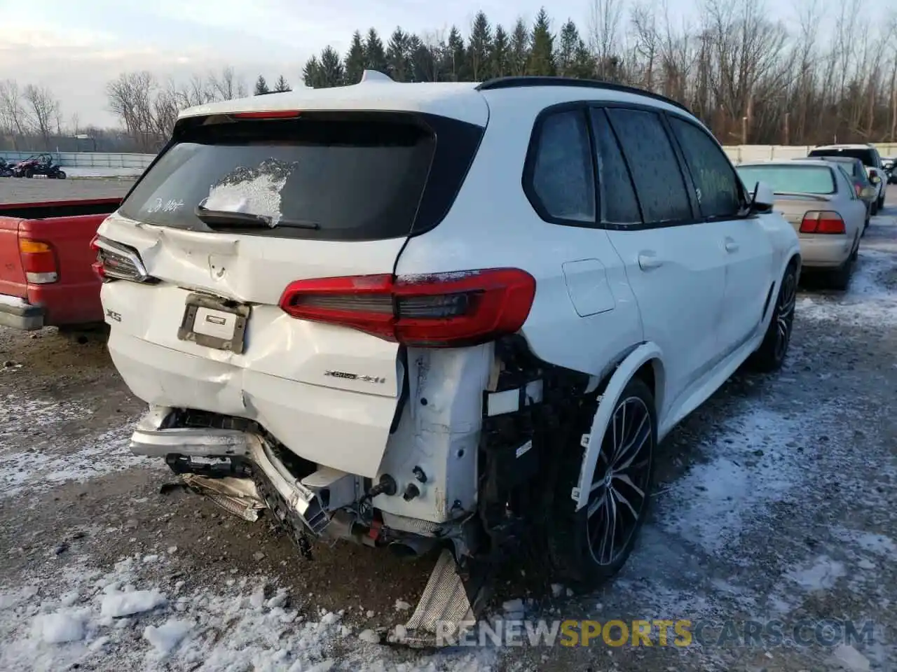 4 Photograph of a damaged car 5UXCR6C51KLL52954 BMW X5 2019