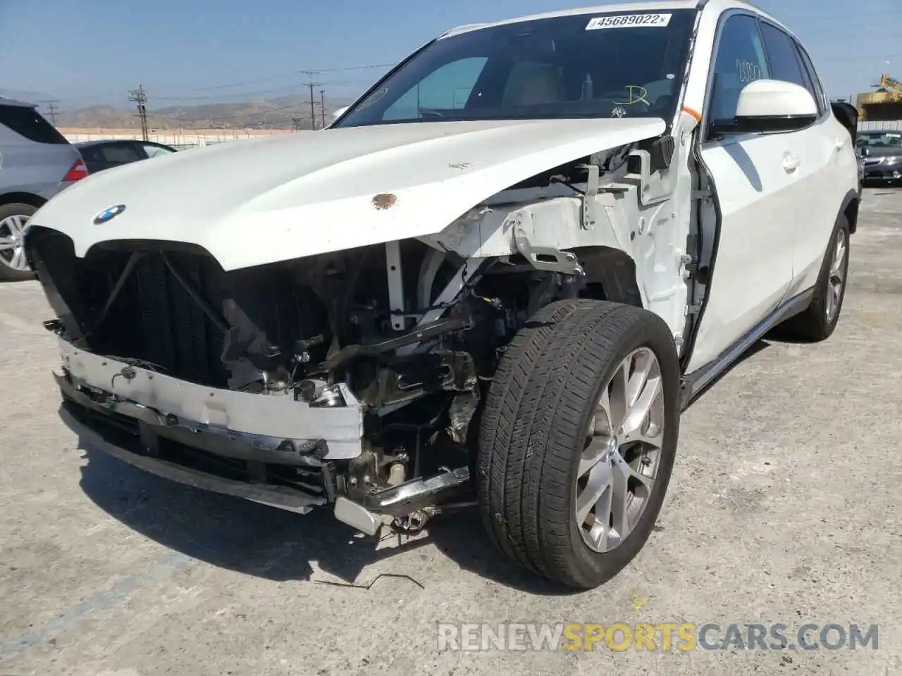 9 Photograph of a damaged car 5UXCR6C51KLL53053 BMW X5 2019