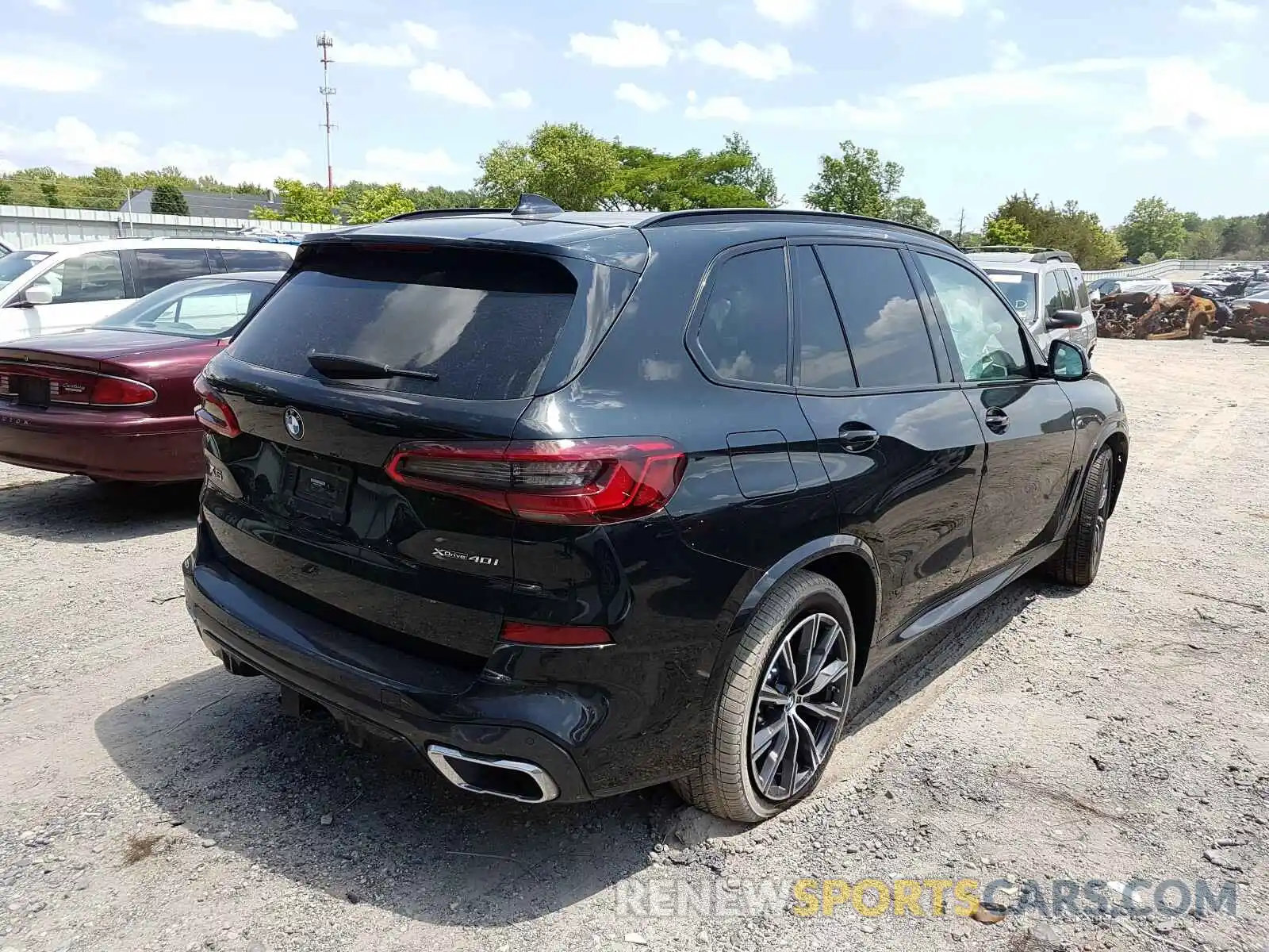 4 Photograph of a damaged car 5UXCR6C51KLL60553 BMW X5 2019