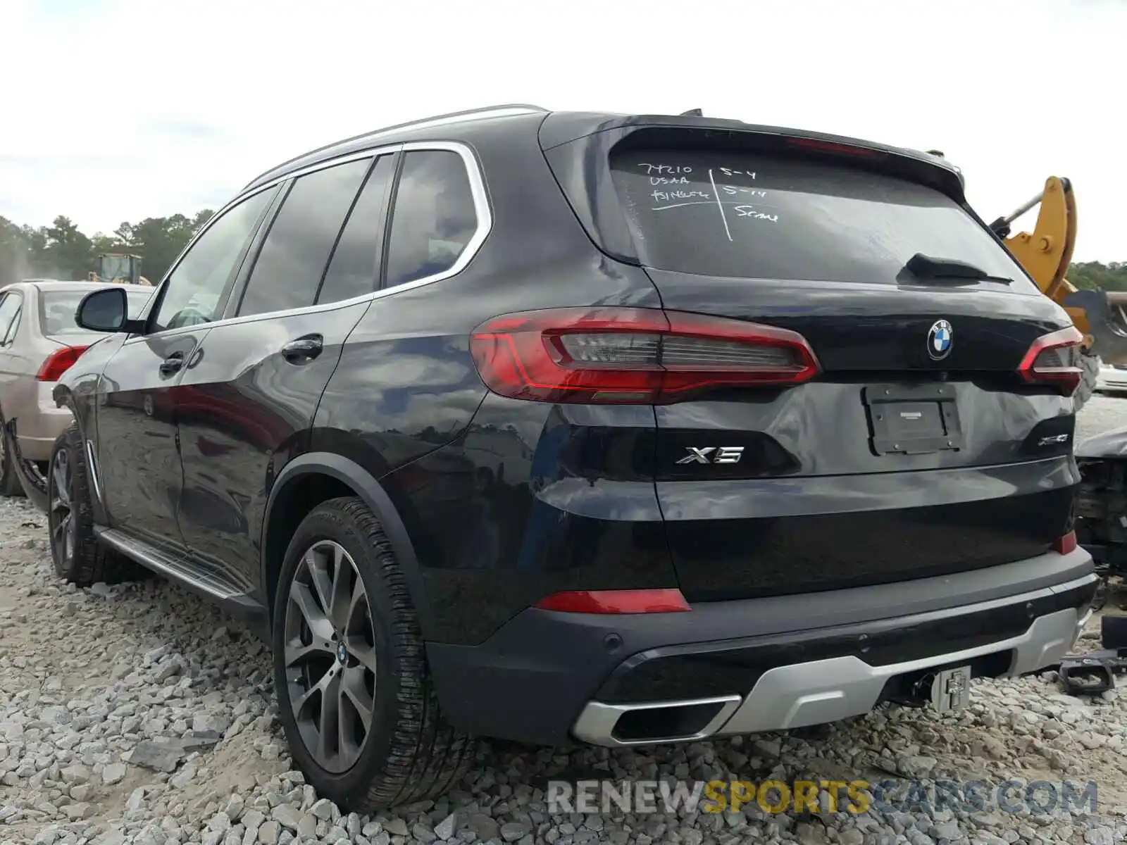 3 Photograph of a damaged car 5UXCR6C52KLB12363 BMW X5 2019