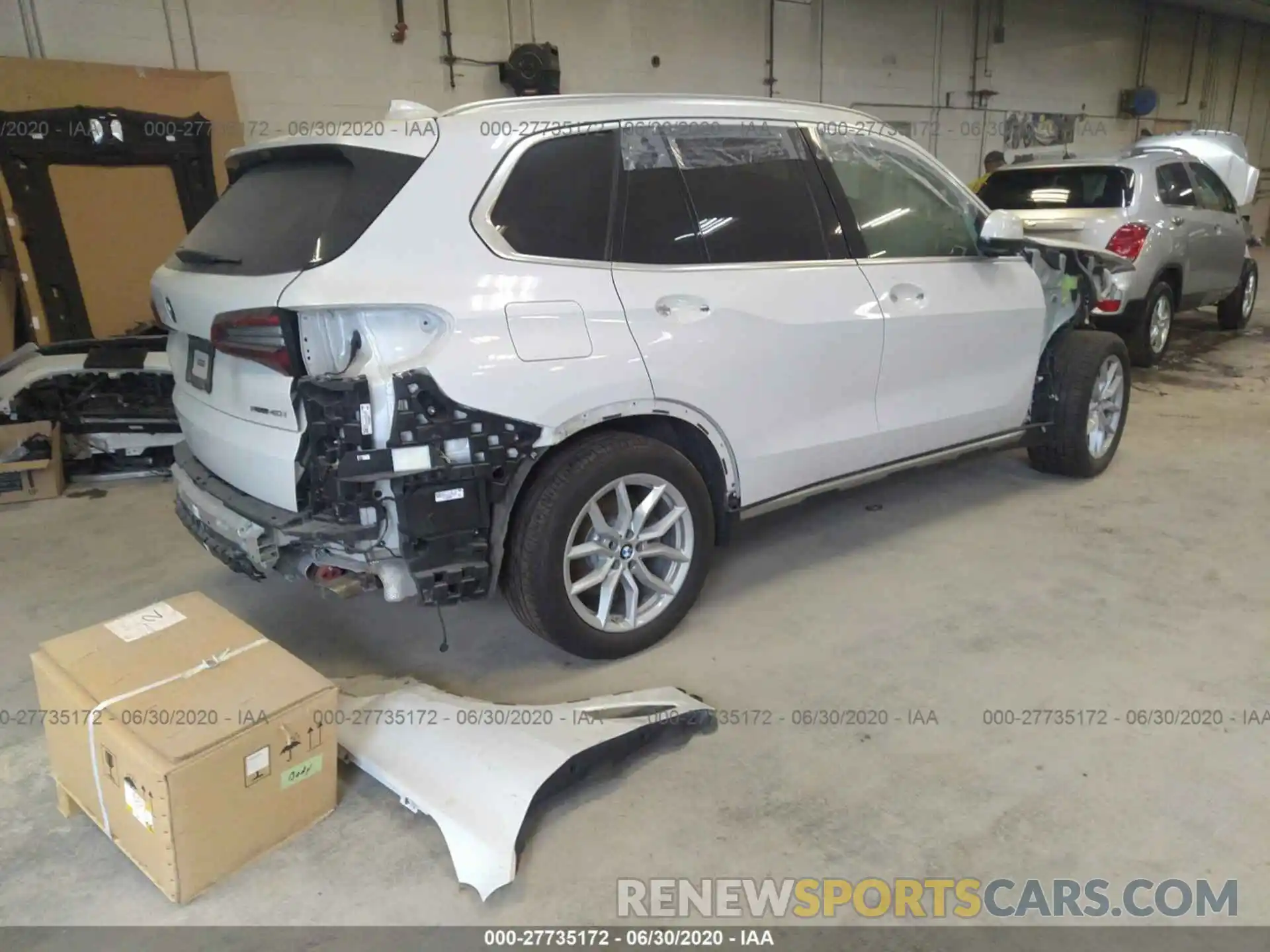 4 Photograph of a damaged car 5UXCR6C52KLK79528 BMW X5 2019