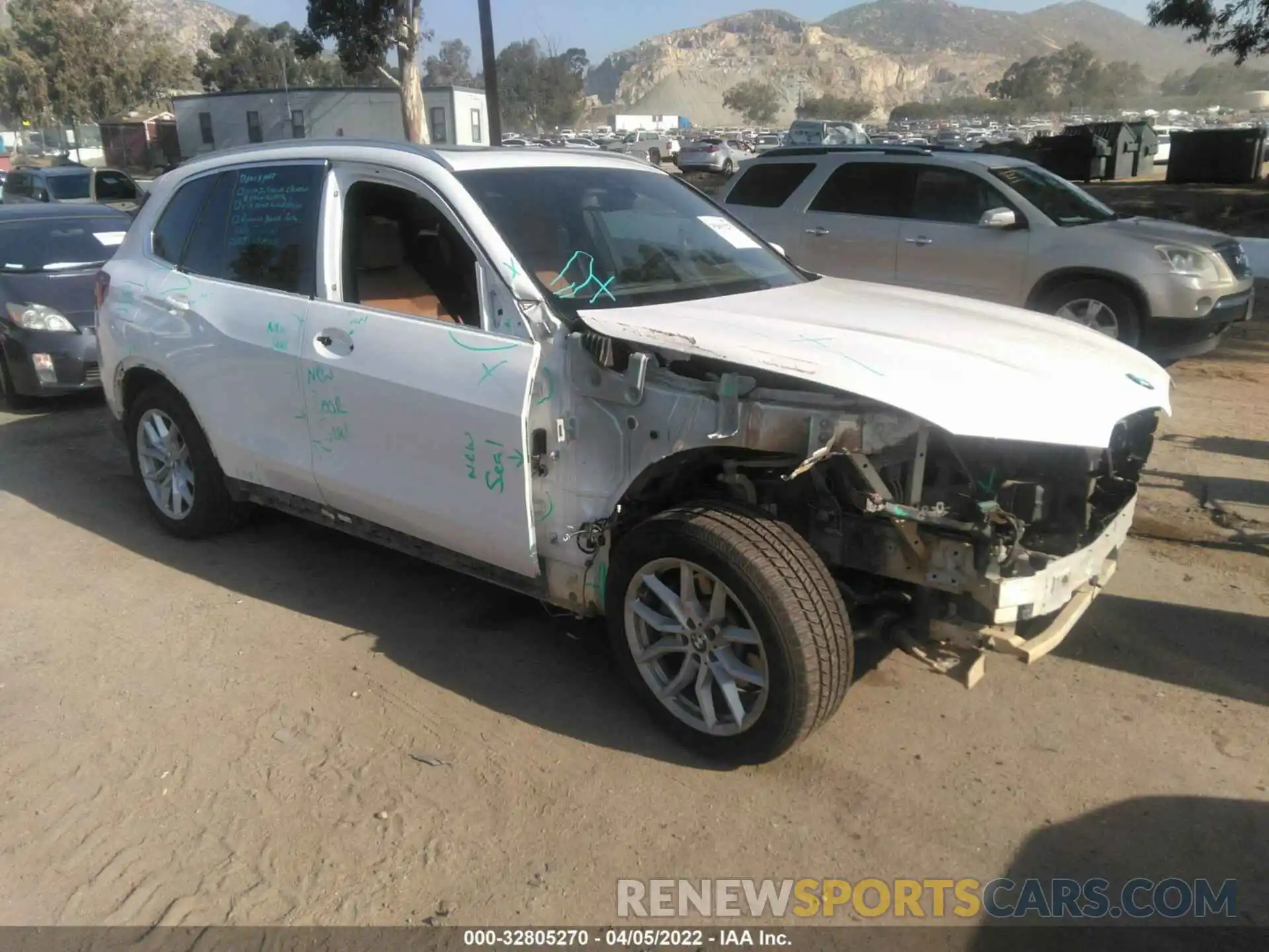 1 Photograph of a damaged car 5UXCR6C52KLK85412 BMW X5 2019