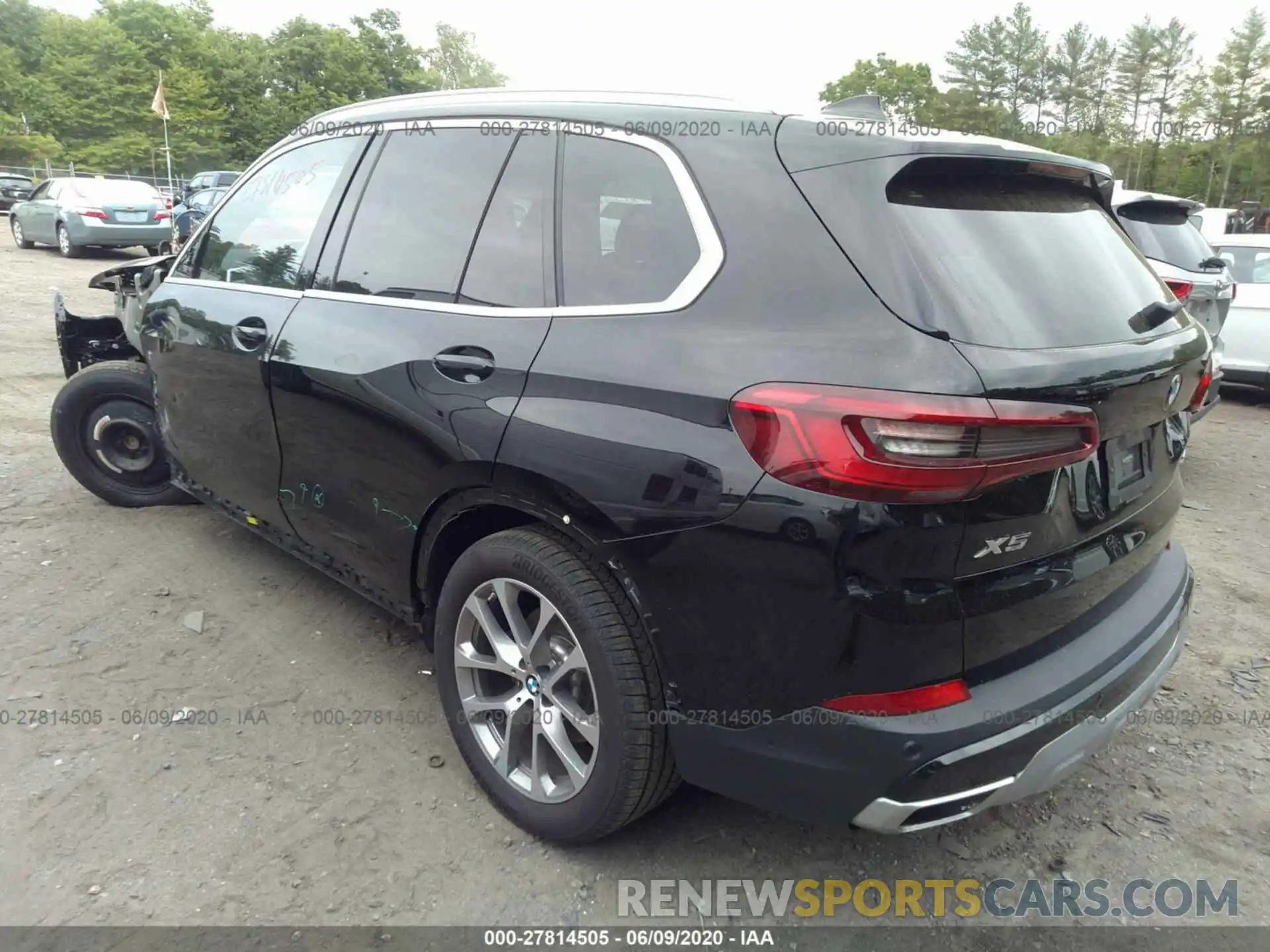 3 Photograph of a damaged car 5UXCR6C52KLK85667 BMW X5 2019