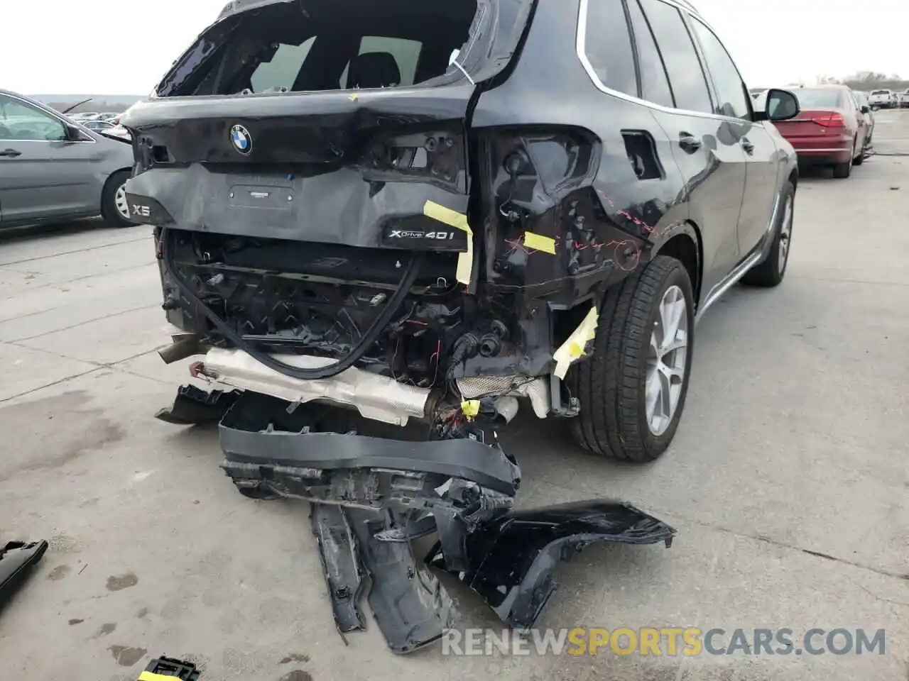 9 Photograph of a damaged car 5UXCR6C52KLK87015 BMW X5 2019