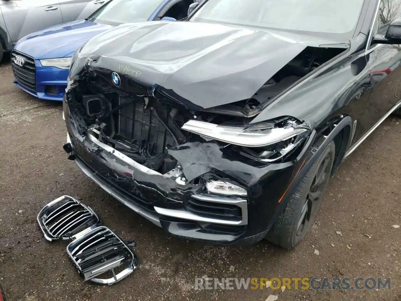 9 Photograph of a damaged car 5UXCR6C52KLL02550 BMW X5 2019