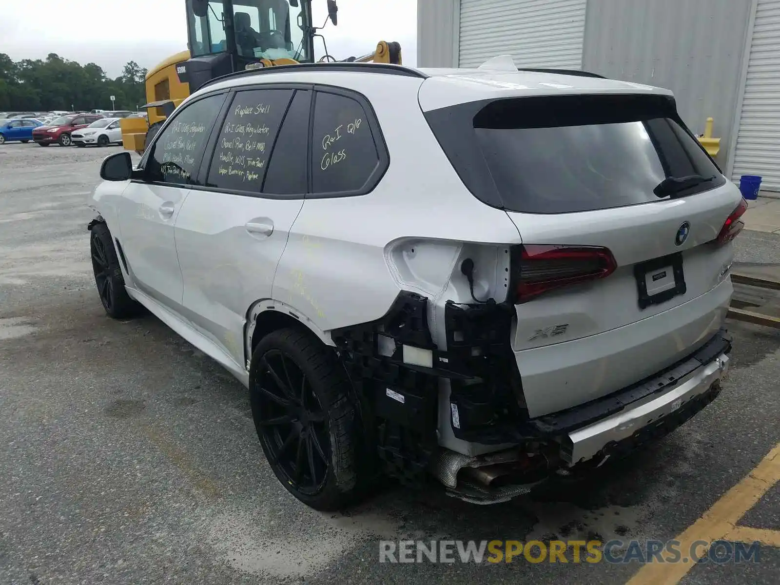 3 Photograph of a damaged car 5UXCR6C52KLL05514 BMW X5 2019