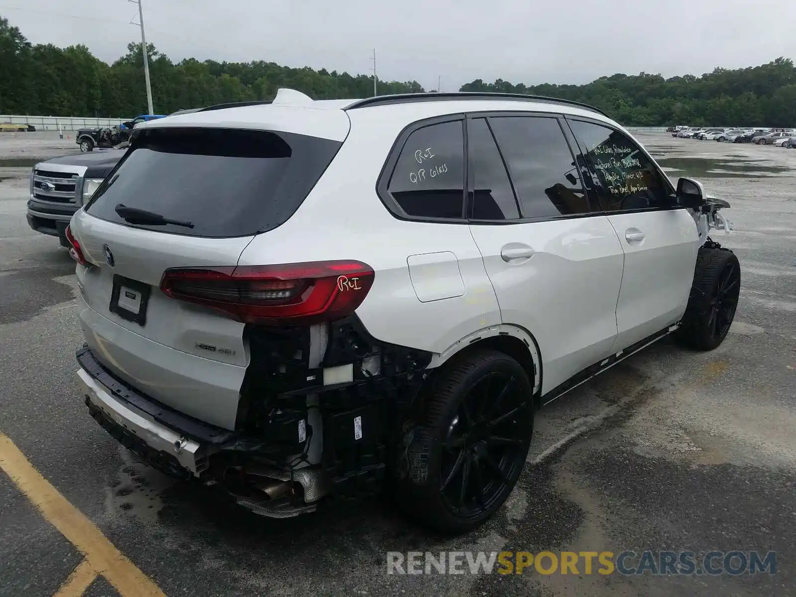 4 Photograph of a damaged car 5UXCR6C52KLL05514 BMW X5 2019