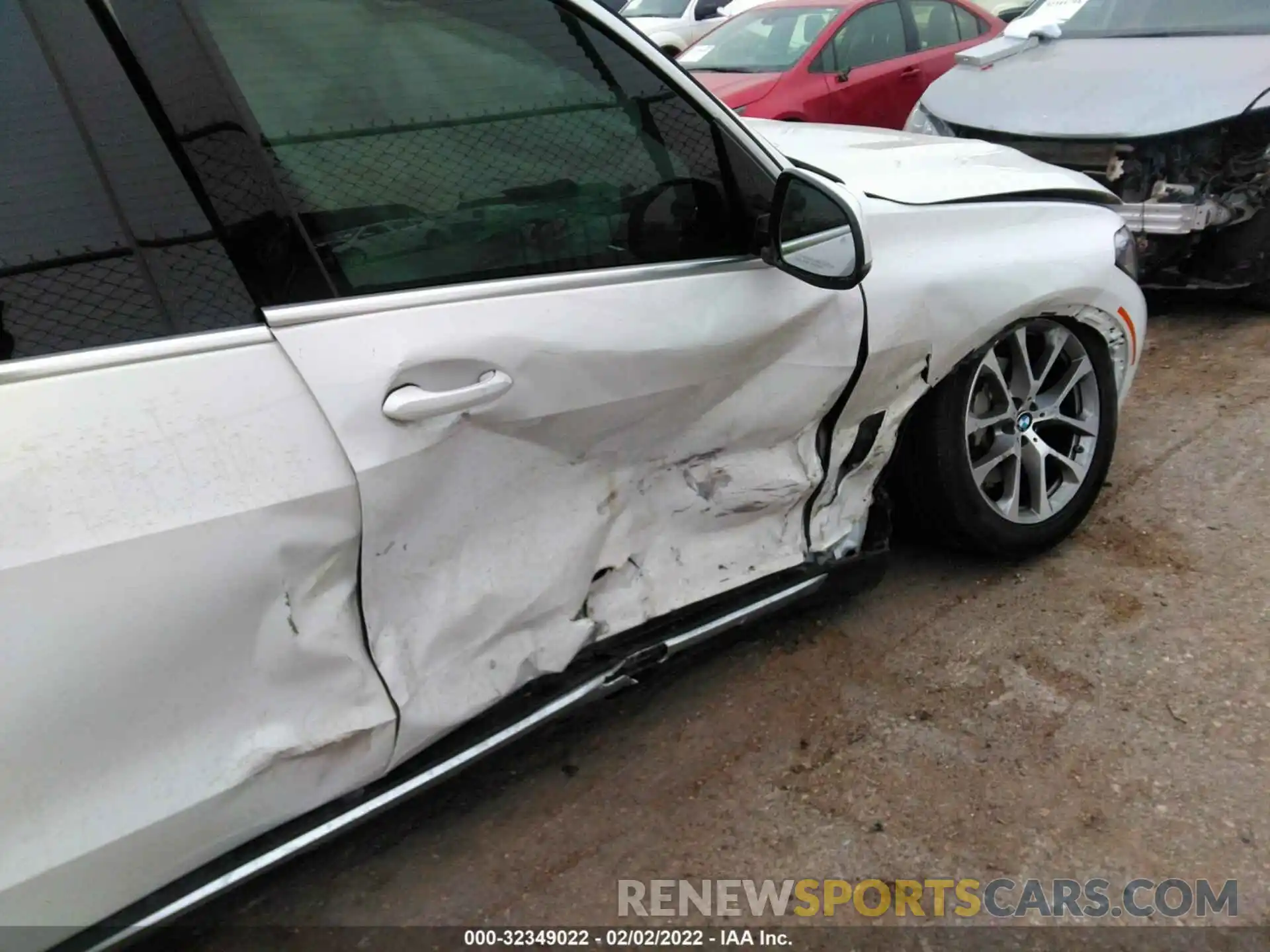 6 Photograph of a damaged car 5UXCR6C52KLL08591 BMW X5 2019