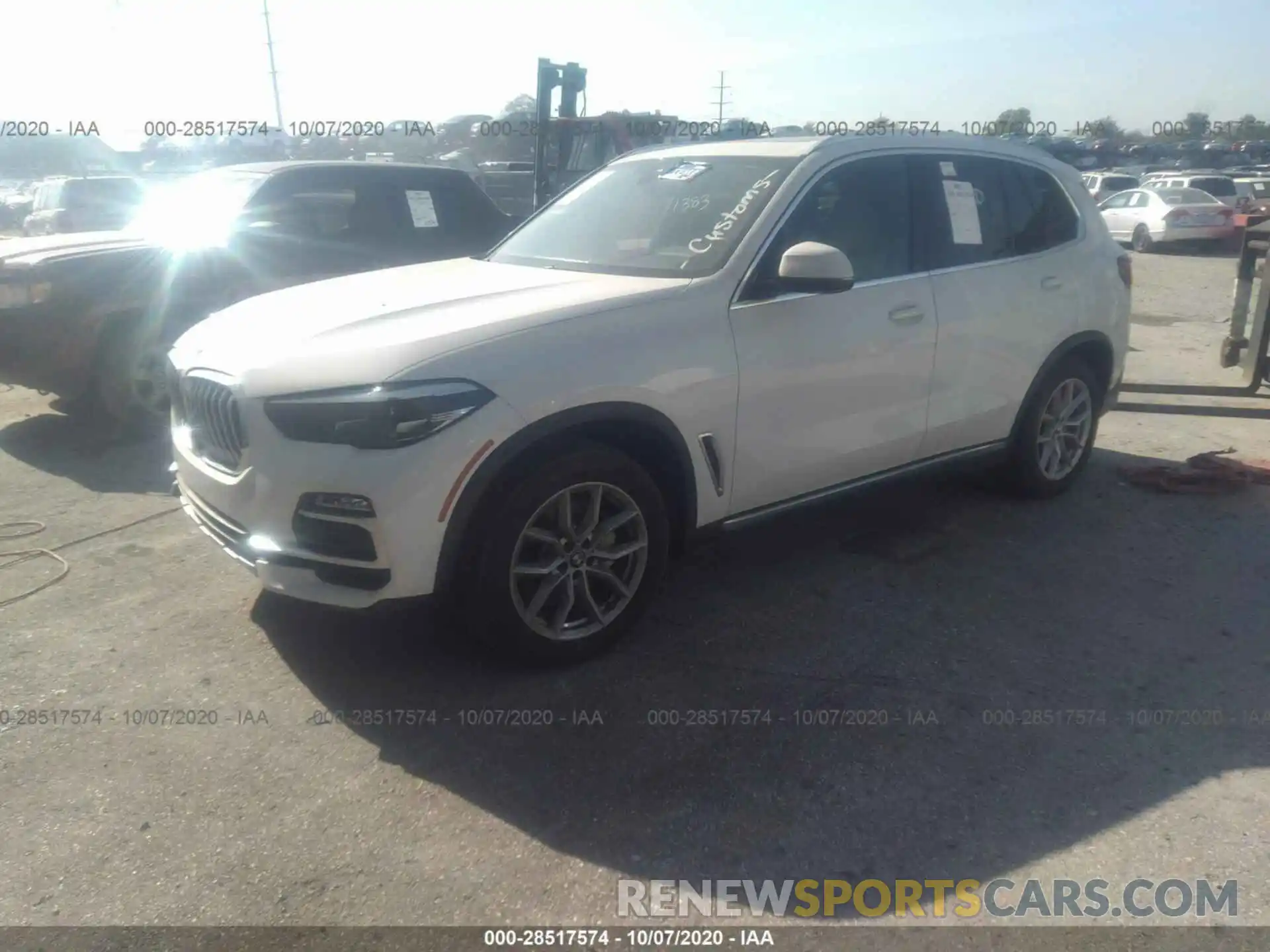 2 Фотография поврежденного автомобиля 5UXCR6C52KLL08753 BMW X5 2019