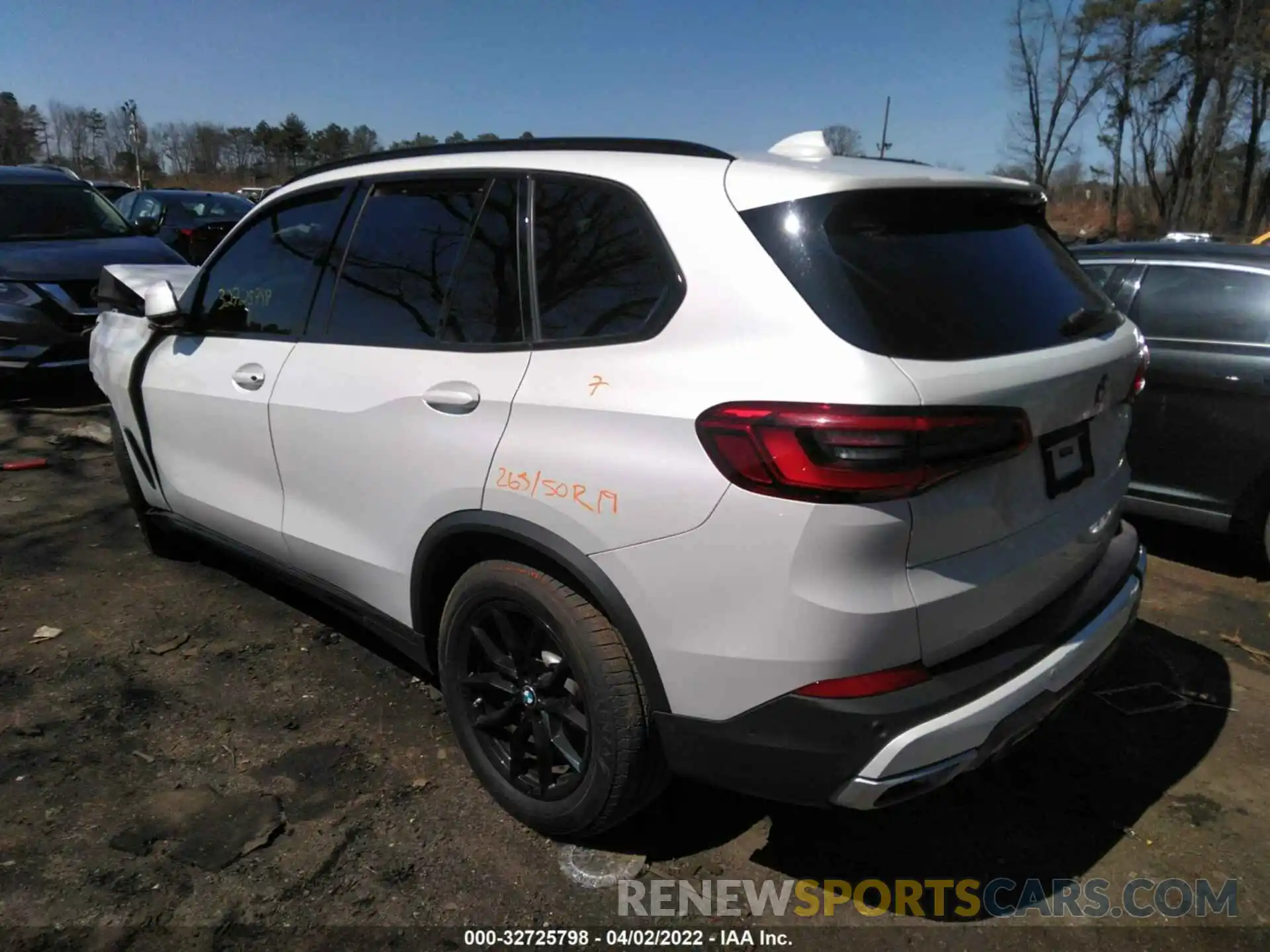 3 Фотография поврежденного автомобиля 5UXCR6C52KLL23933 BMW X5 2019