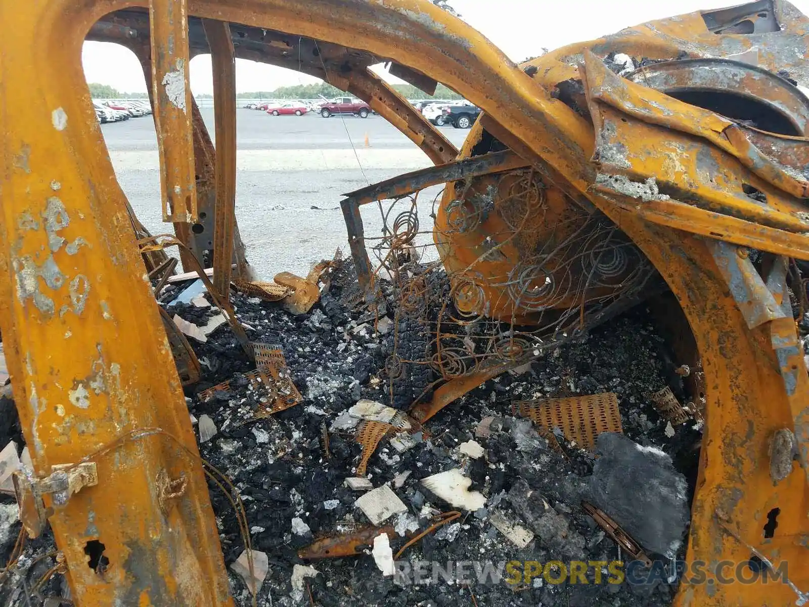 5 Photograph of a damaged car 5UXCR6C52KLL27688 BMW X5 2019