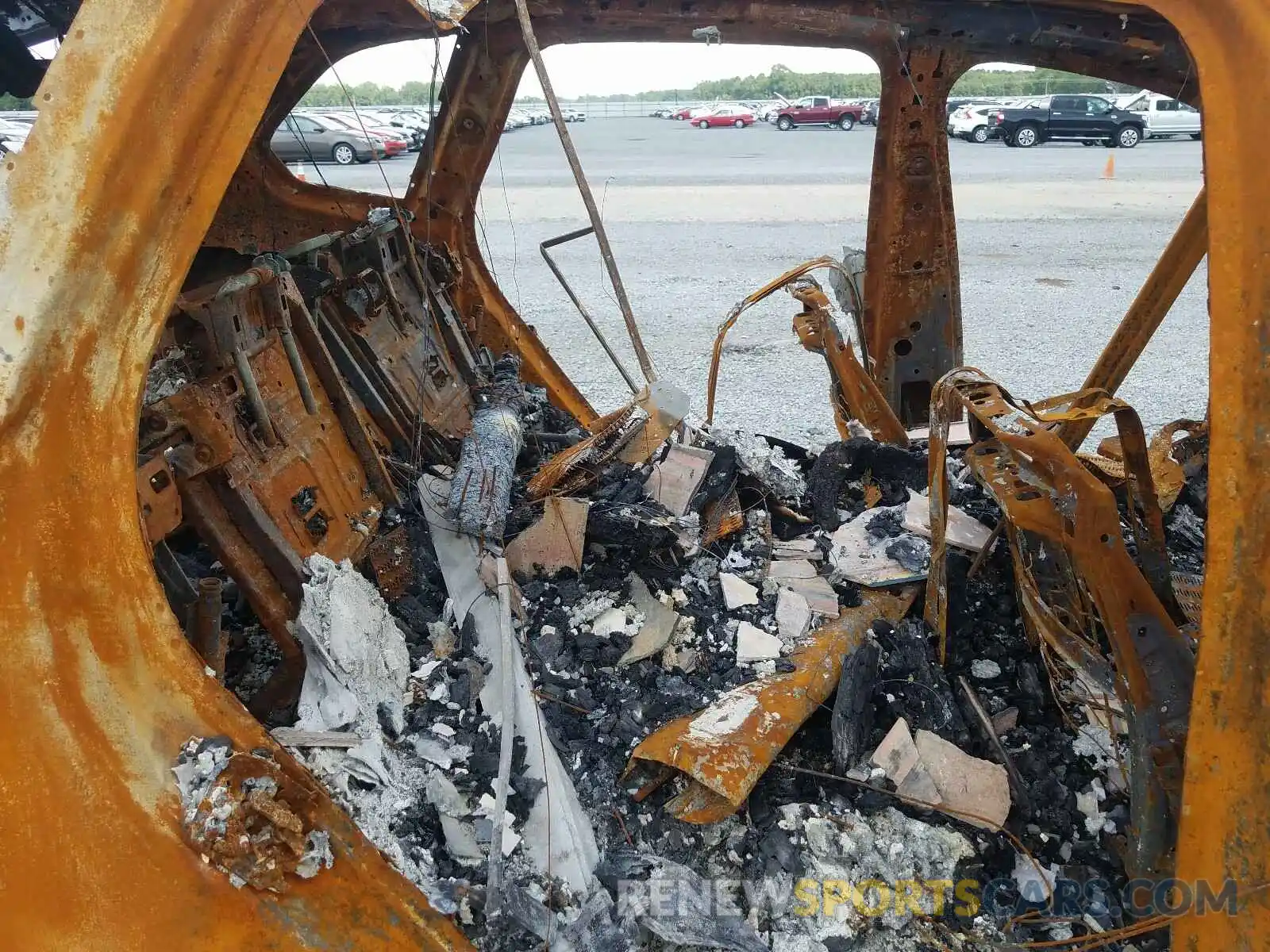 6 Photograph of a damaged car 5UXCR6C52KLL27688 BMW X5 2019