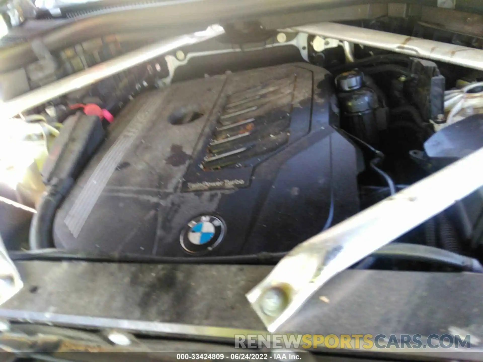 10 Photograph of a damaged car 5UXCR6C52KLL51571 BMW X5 2019