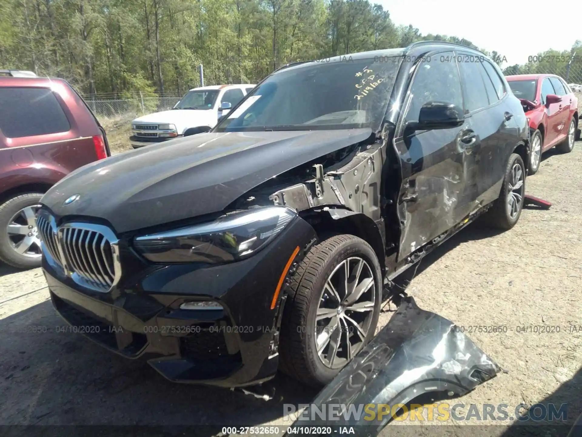 2 Фотография поврежденного автомобиля 5UXCR6C52KLL51862 BMW X5 2019