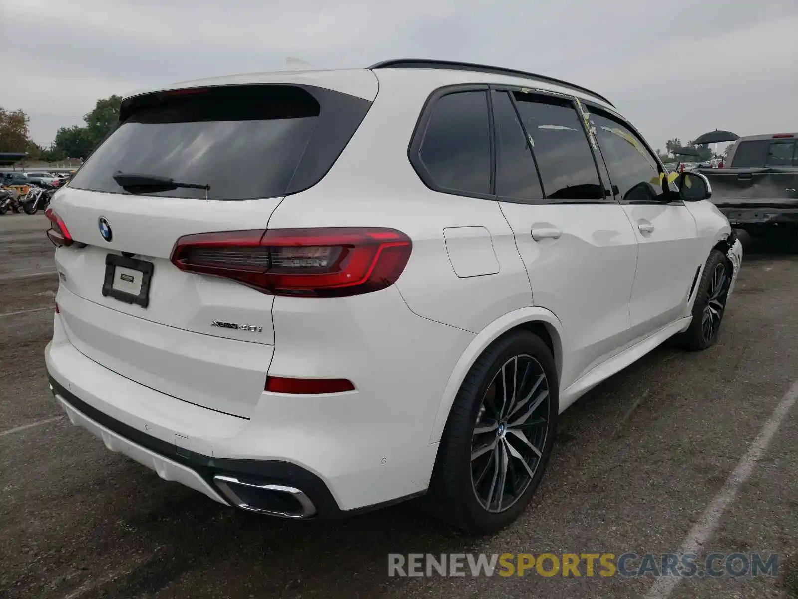 4 Фотография поврежденного автомобиля 5UXCR6C52KLL62120 BMW X5 2019