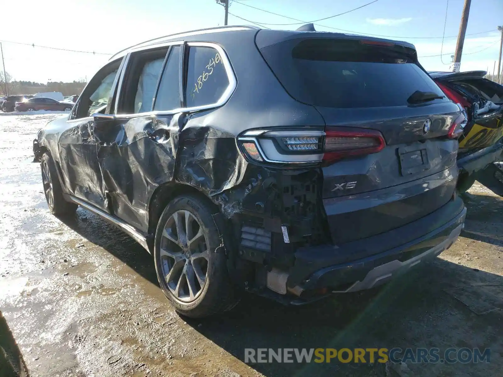 3 Photograph of a damaged car 5UXCR6C53KLL01021 BMW X5 2019