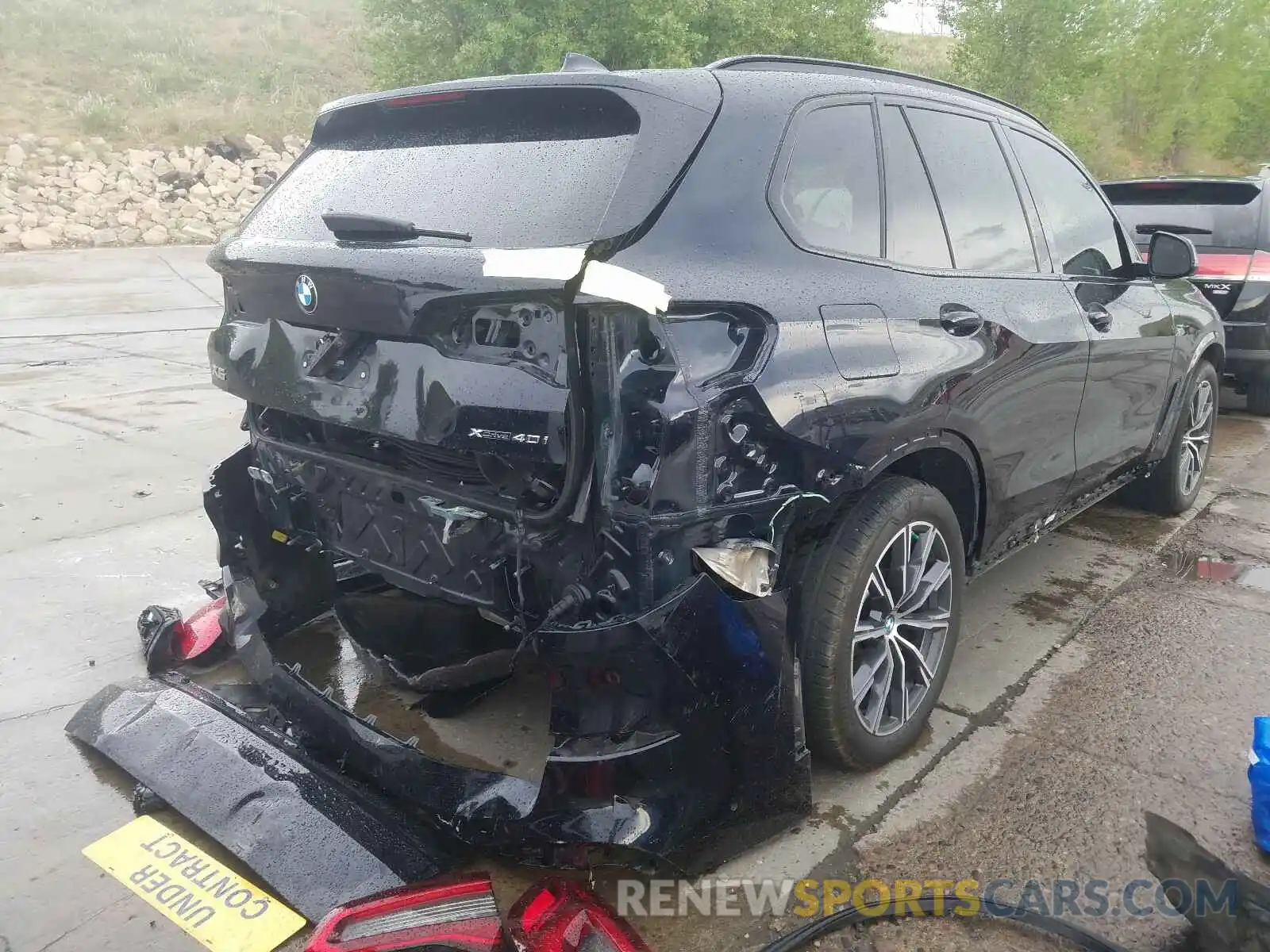 4 Photograph of a damaged car 5UXCR6C53KLL02847 BMW X5 2019