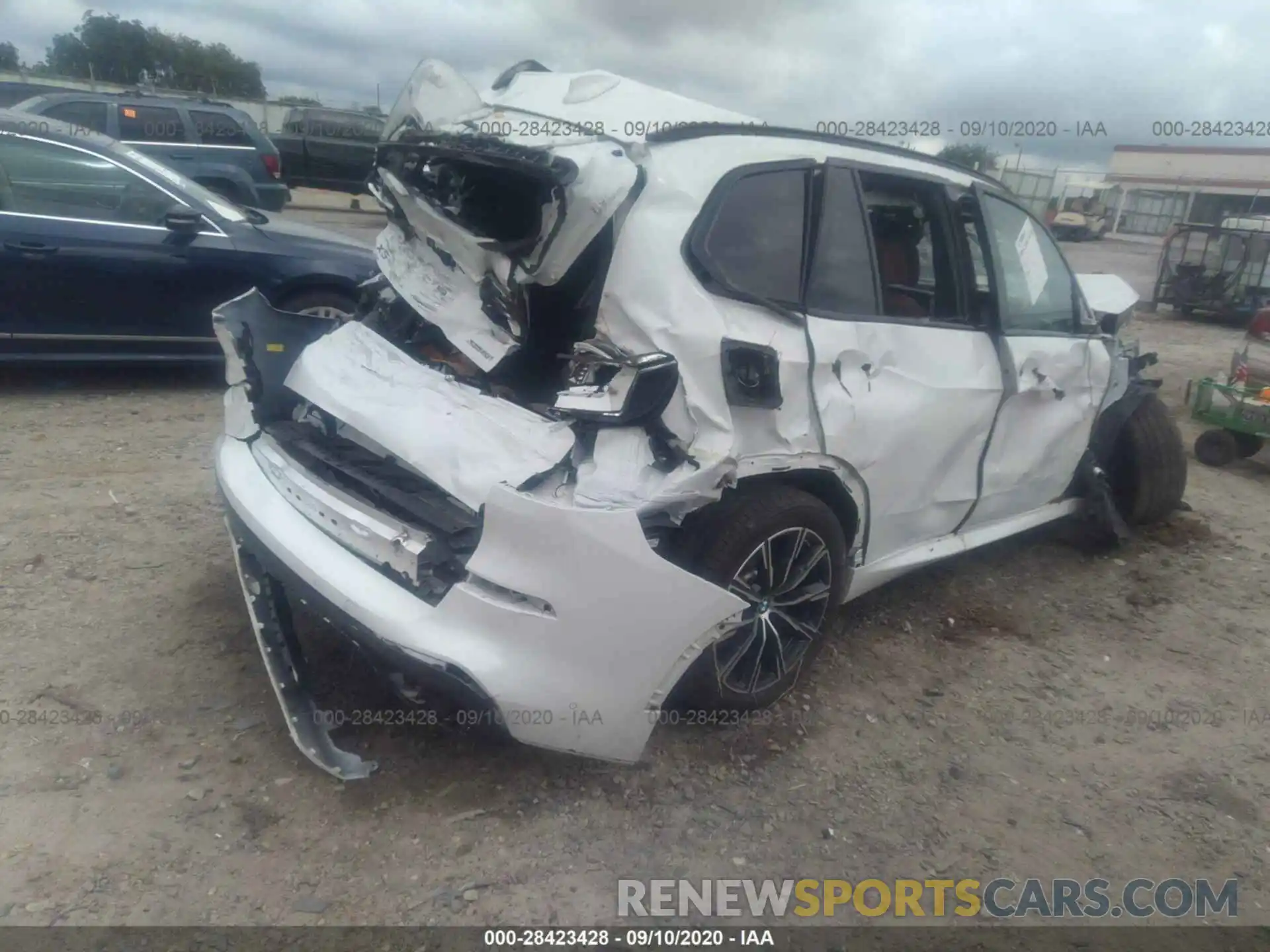 4 Photograph of a damaged car 5UXCR6C53KLL09393 BMW X5 2019