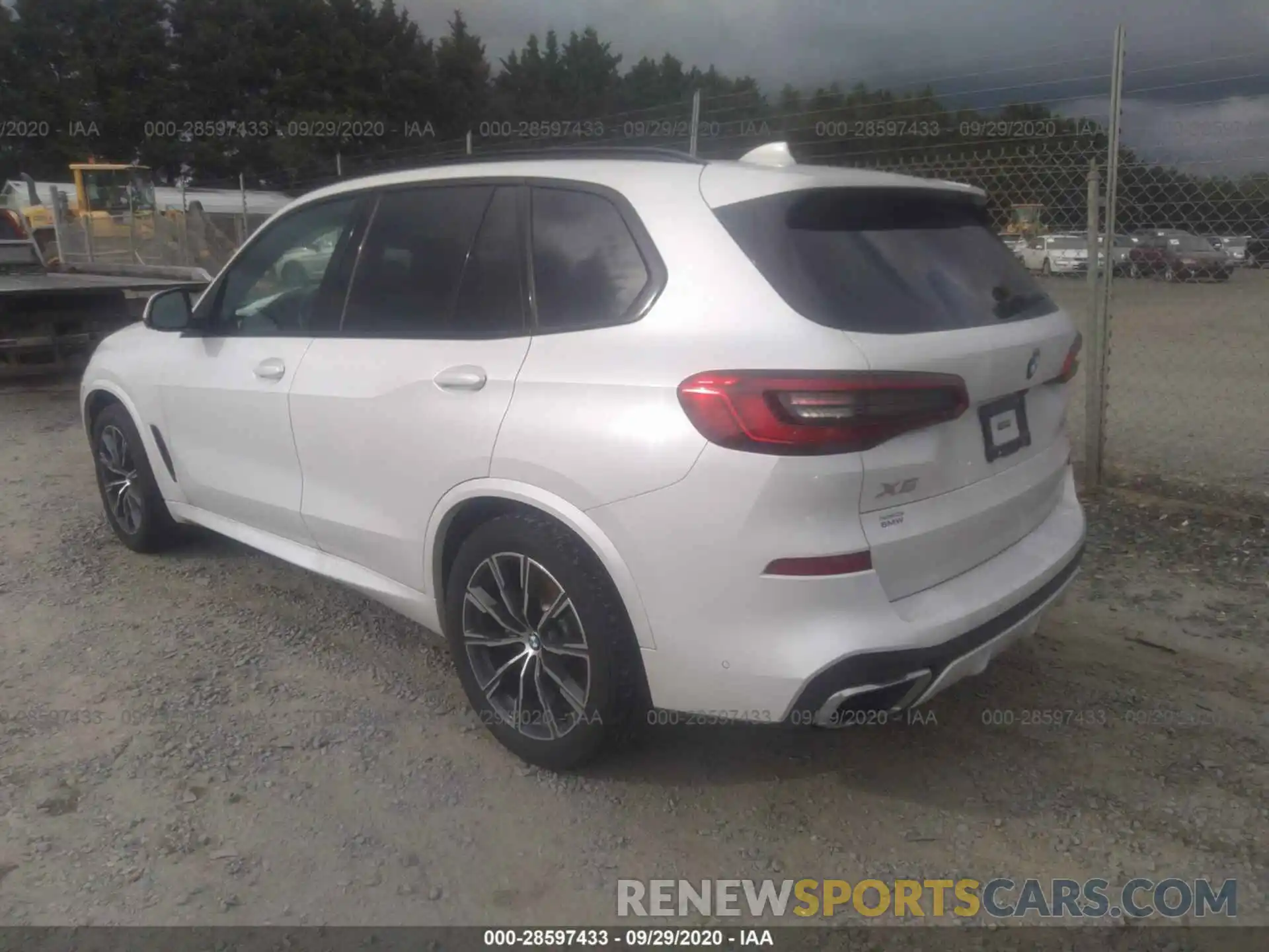 3 Photograph of a damaged car 5UXCR6C53KLL10172 BMW X5 2019