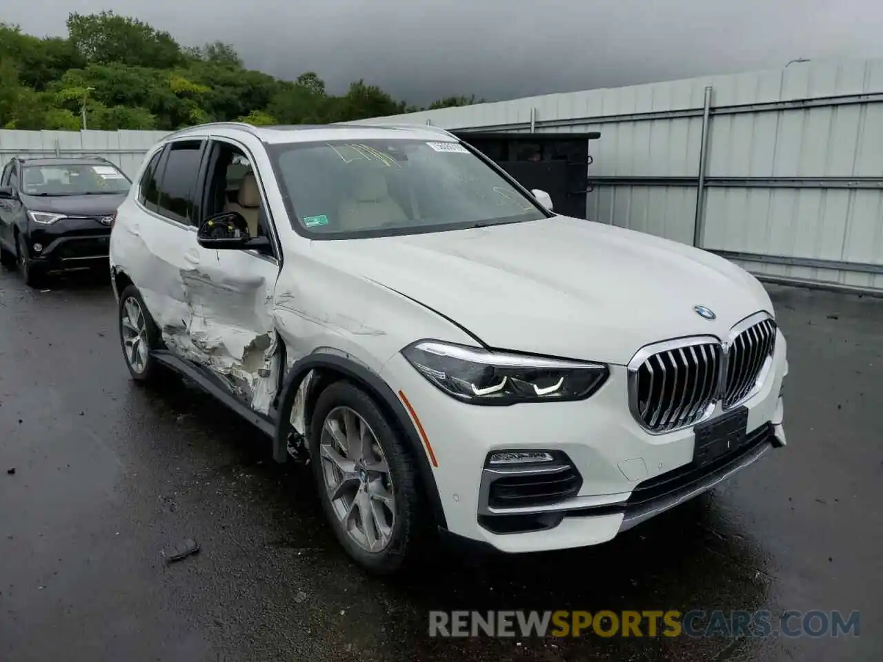 1 Фотография поврежденного автомобиля 5UXCR6C53KLL21477 BMW X5 2019