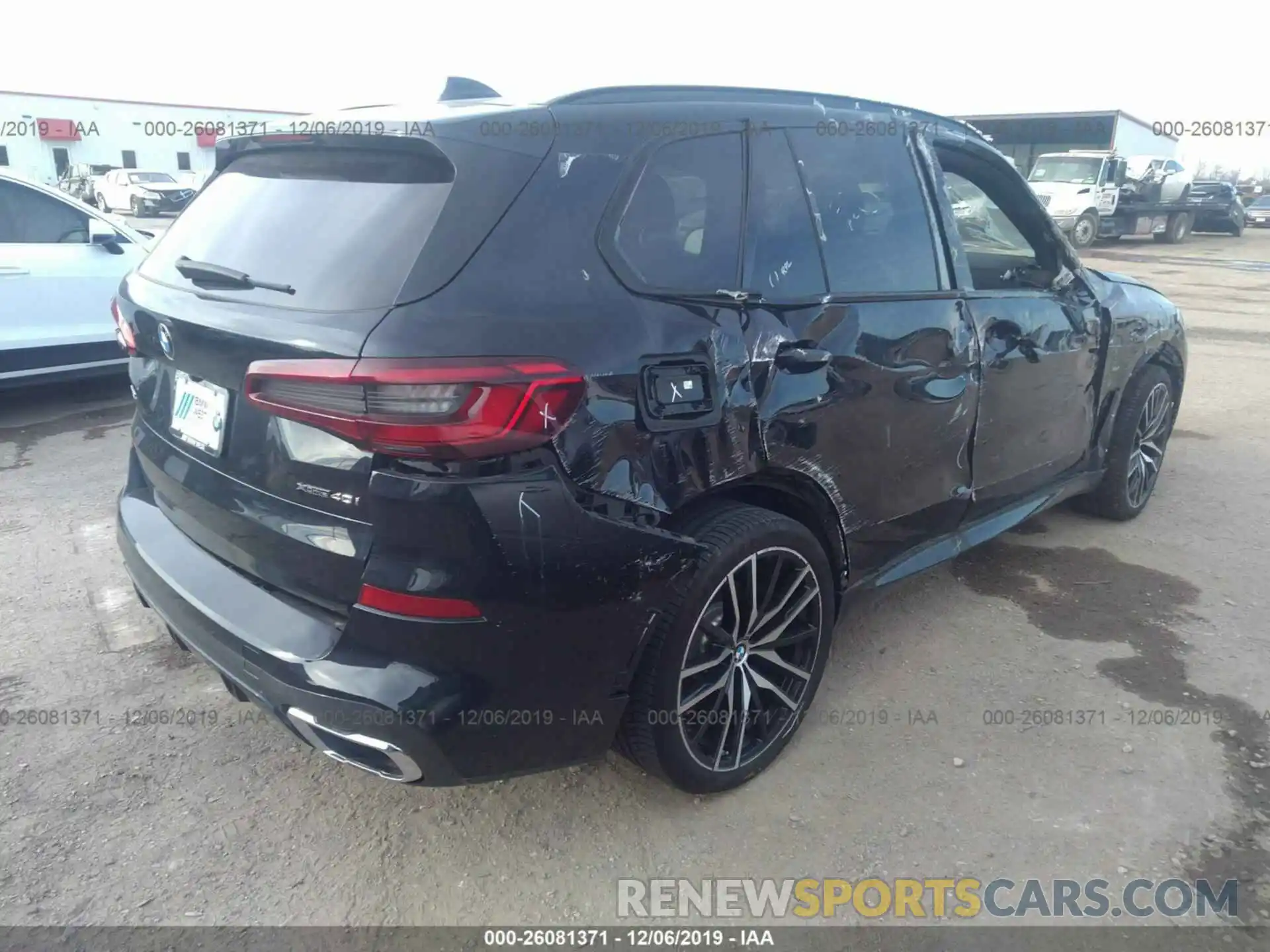 4 Photograph of a damaged car 5UXCR6C53KLL24234 BMW X5 2019