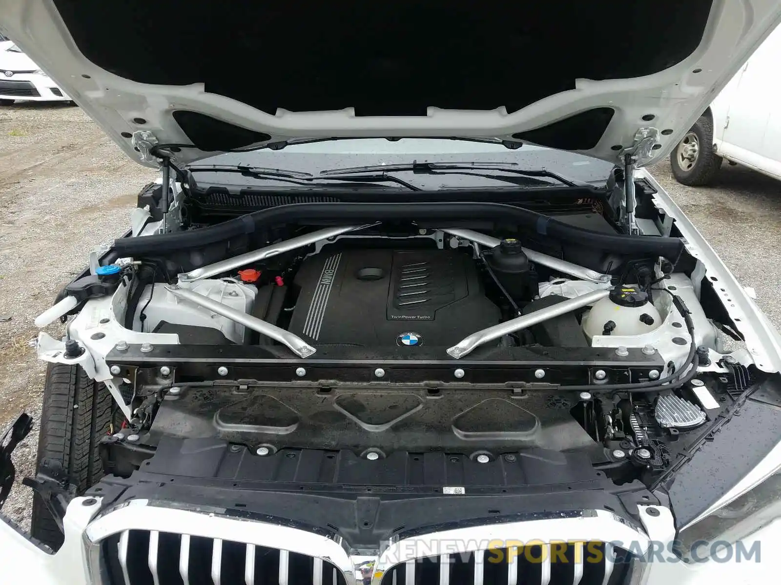 7 Фотография поврежденного автомобиля 5UXCR6C53KLL26954 BMW X5 2019