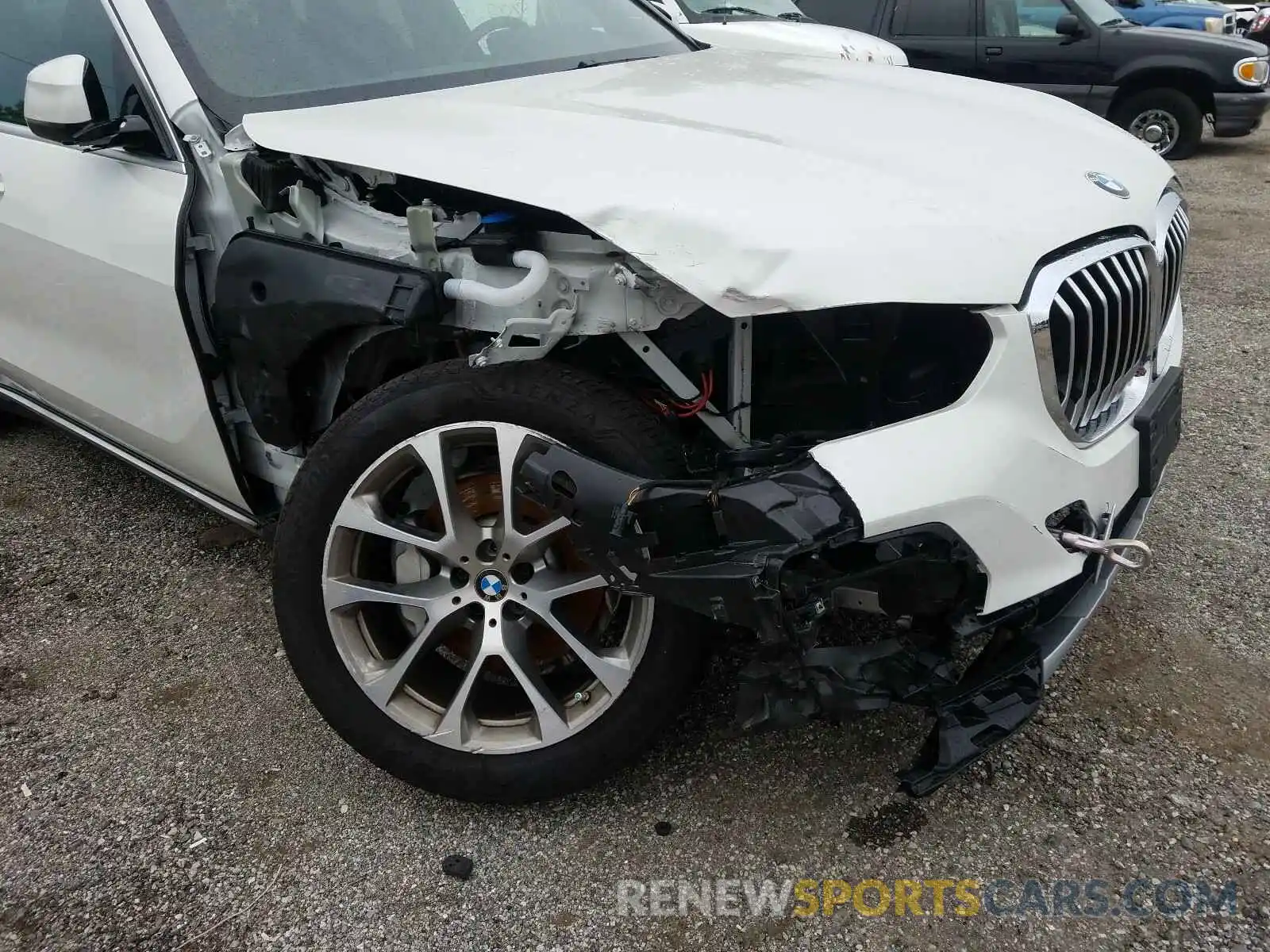 9 Фотография поврежденного автомобиля 5UXCR6C53KLL26954 BMW X5 2019