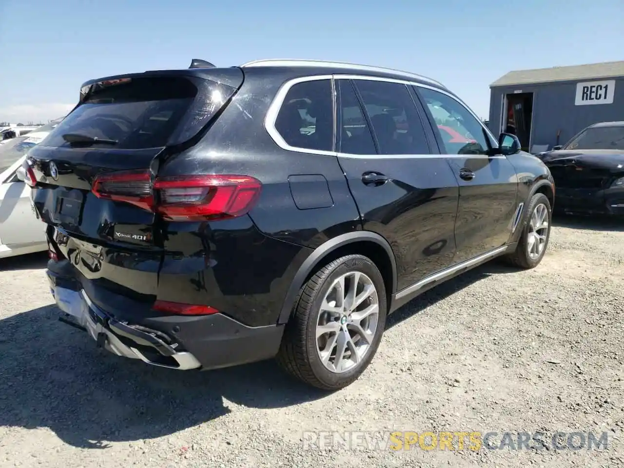 4 Photograph of a damaged car 5UXCR6C53KLL61090 BMW X5 2019