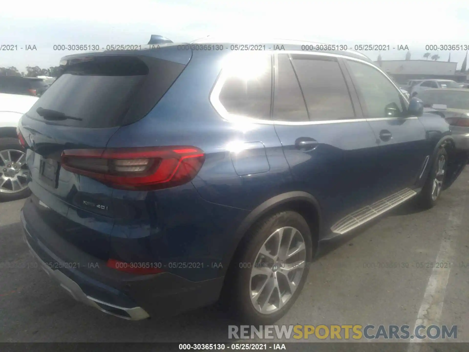 4 Photograph of a damaged car 5UXCR6C54KLK80017 BMW X5 2019